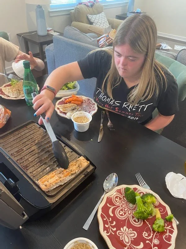 20220715 Sarah, Bryn, and Julia Make Grilled Salmon or Chicken with Rice and Steamed Vegetables 5.jpg