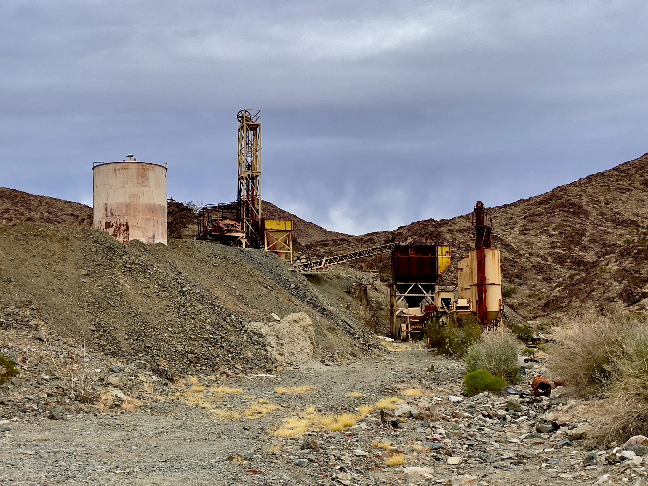 Headframes and Ore Bins
