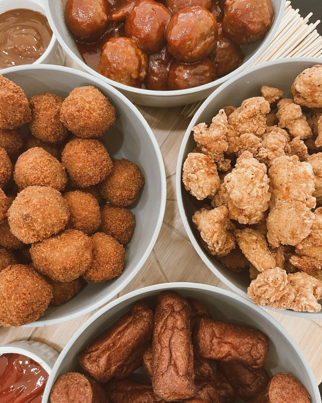 A delicious Dutch snack platter 🤎

Inquire through our website (link in bio) or email us! 
Catering@nectartillsonburg.ca

#catering #cateringcompany #goodfood #foodie #localcatering