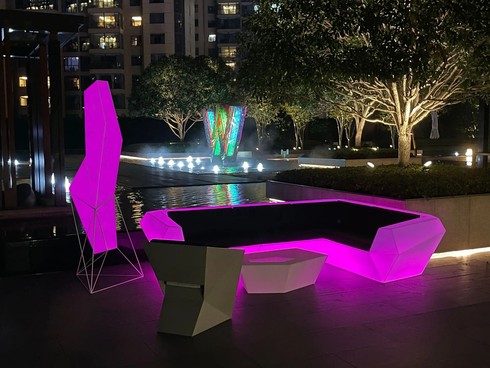 vondom-outdoor-funiture-W-hotel-changsha-5.jpg