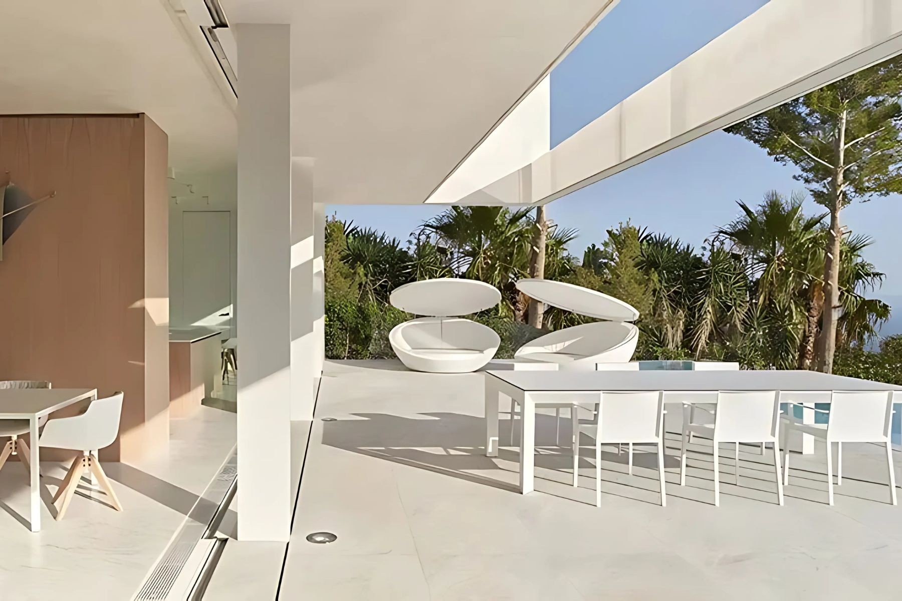 design-furniture-chairs-tables-daybeds-oslo-house-ramon-esteve-vondom-1.jpg