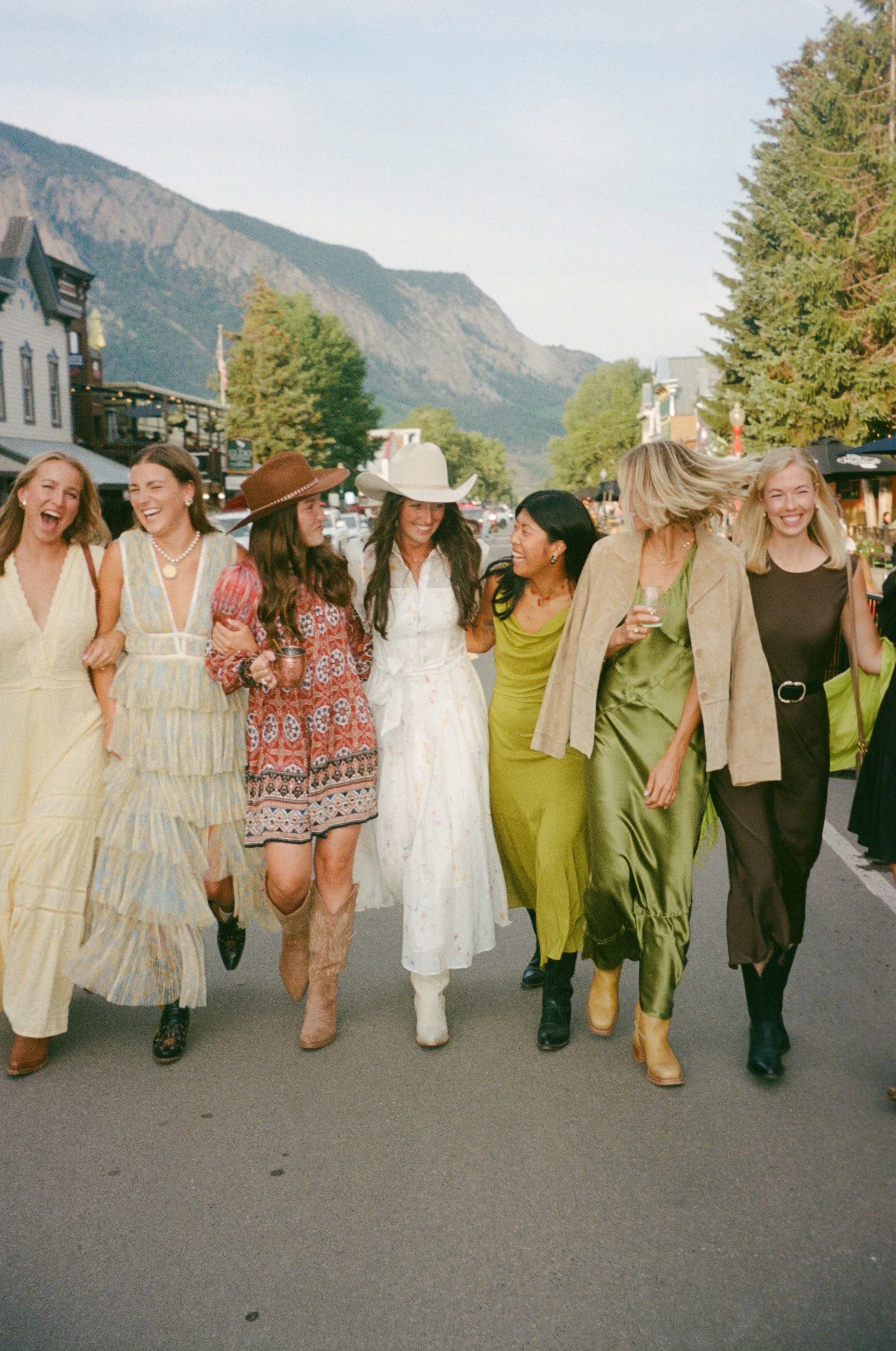 Saloon Welcome Party