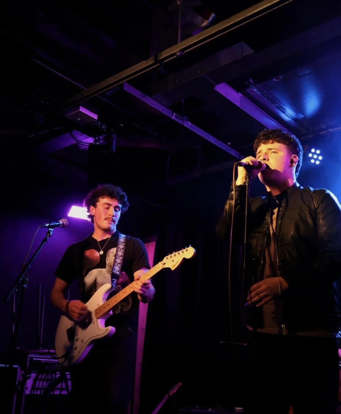 Noise Nights 001 - Sell Everything, Dog Swim &amp; Schtick