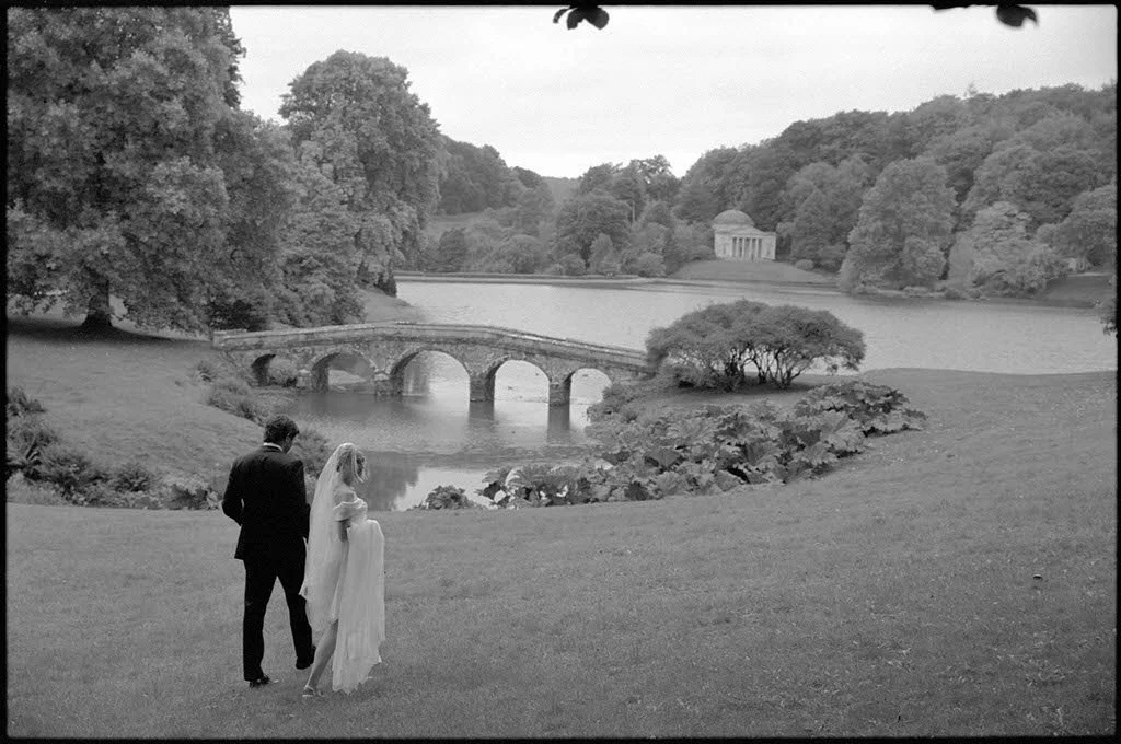 stourhead_unitedkingdom_destination_wedding_valeriethompsonphotography_0046-1.jpg