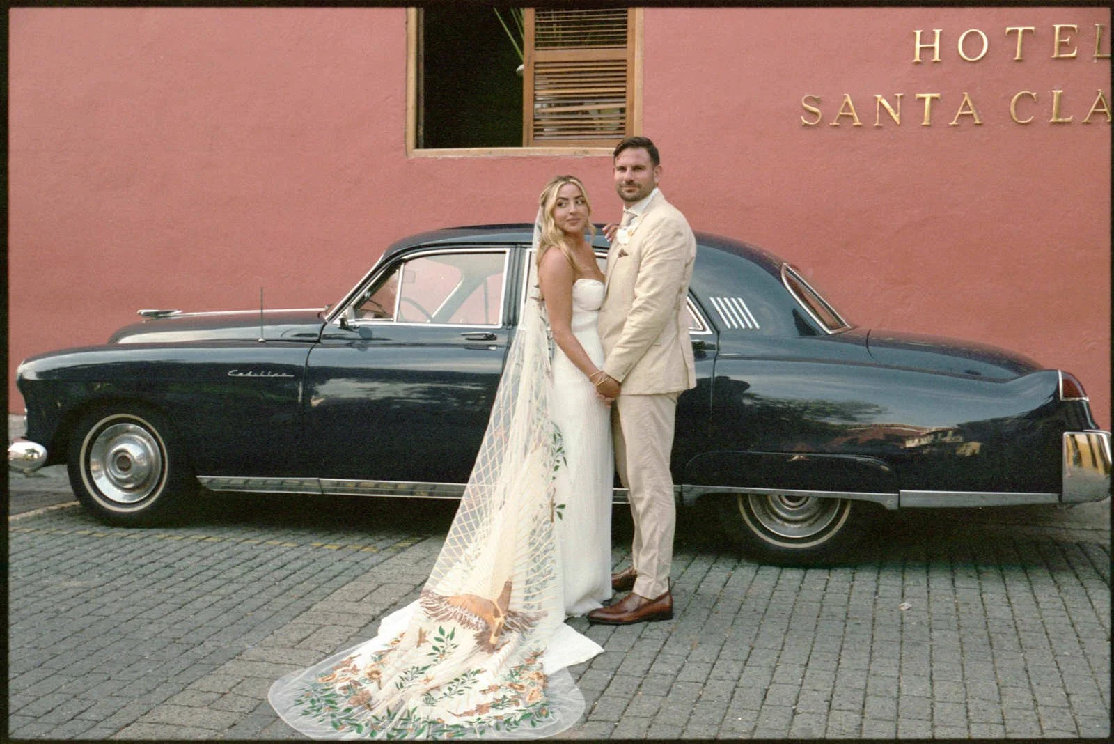 cartagena_colombia_destination_wedding_valeriethompsonphotography_0061.jpg