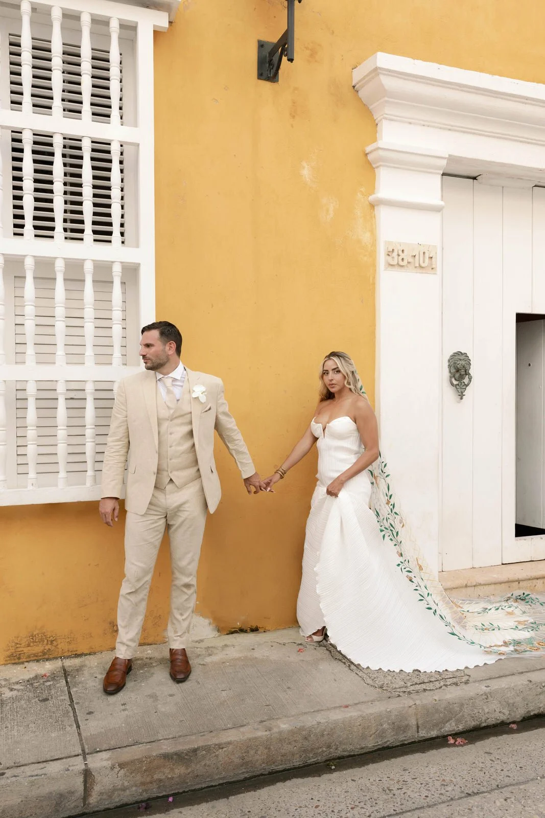 cartagena_colombia_destination_wedding_valeriethompsonphotography_0070.jpg