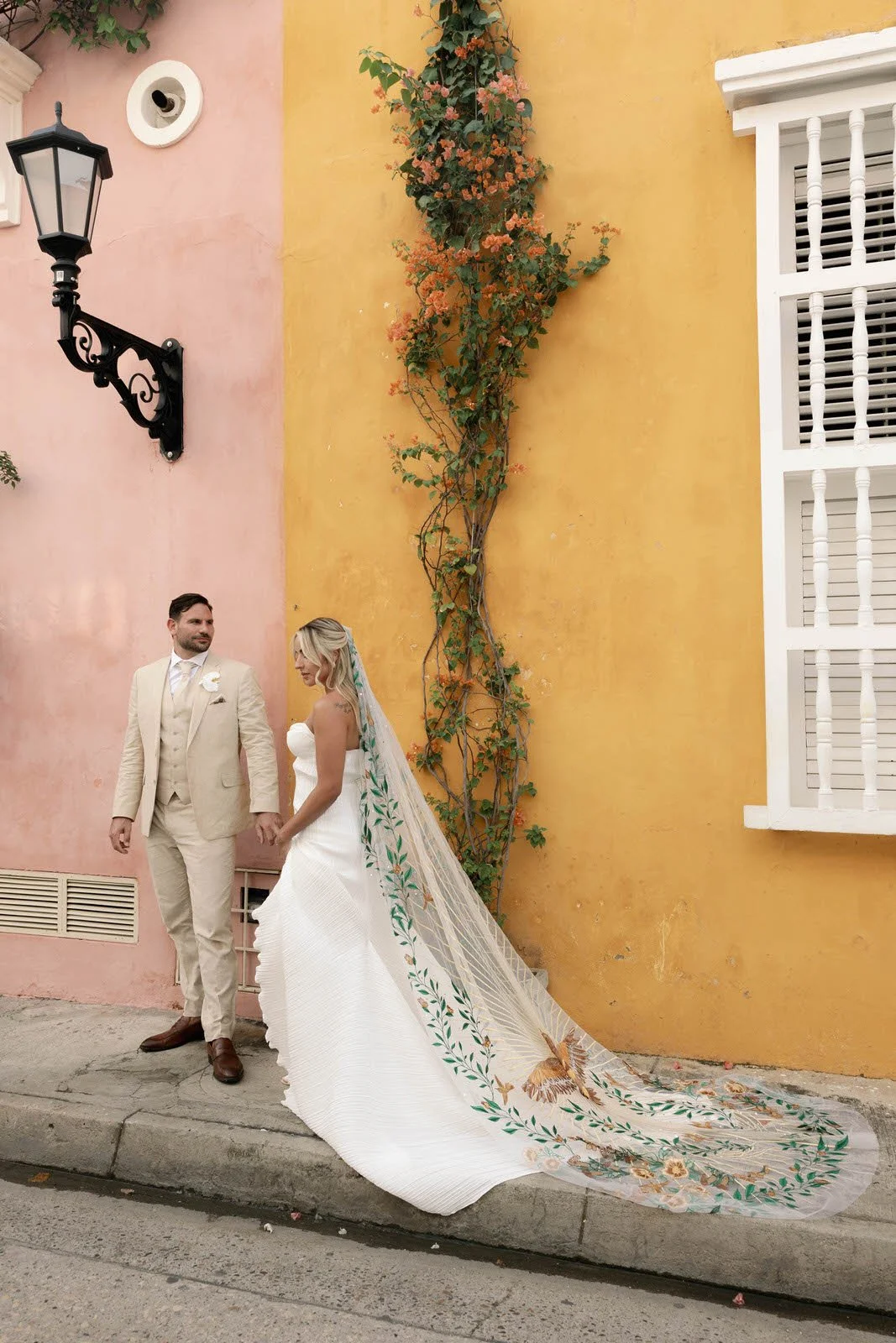 cartagena_colombia_destination_wedding_valeriethompsonphotography_0072.jpg