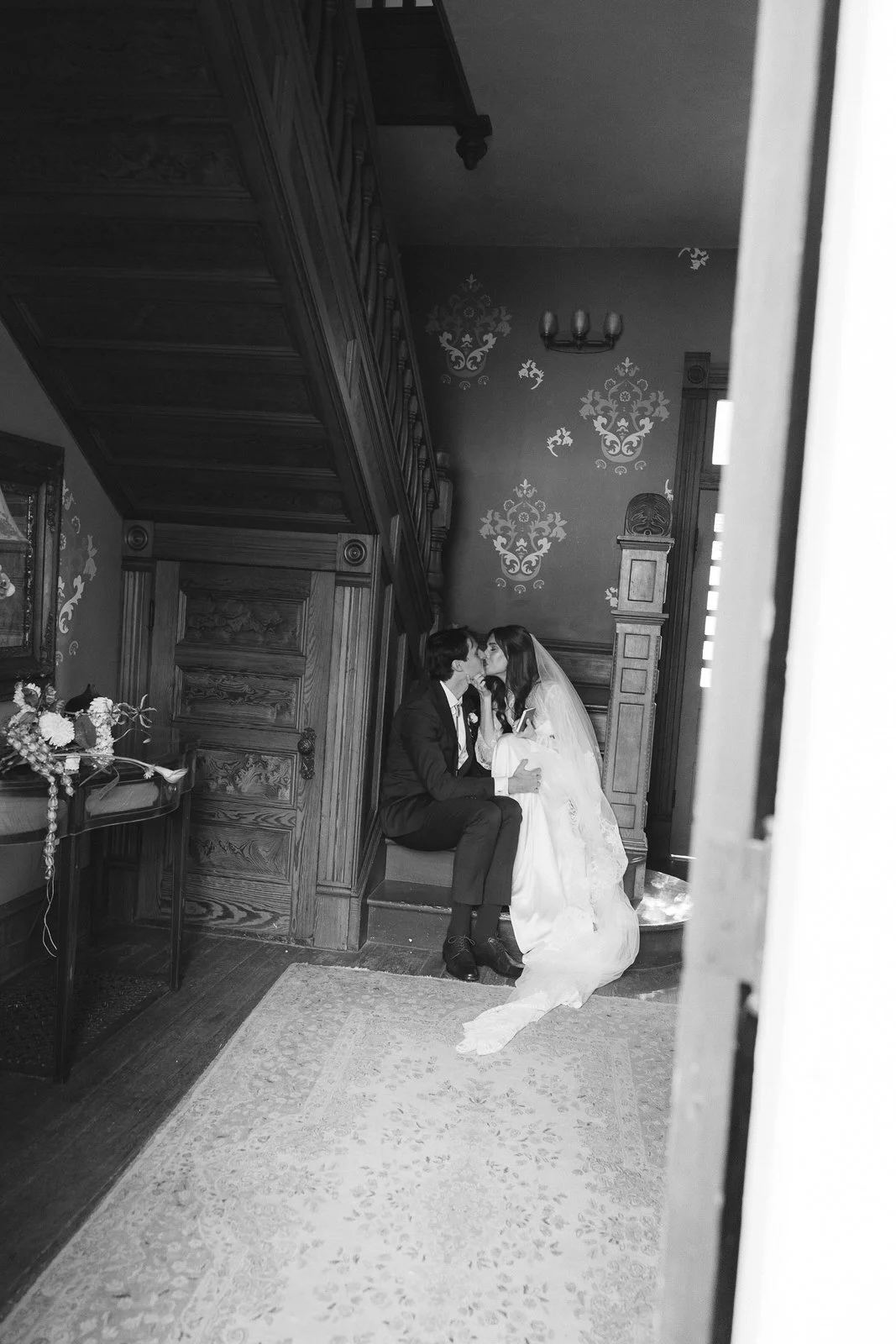 barrmansion_austin_weddingphotographer_valeriethompsonphotography_0055.jpg