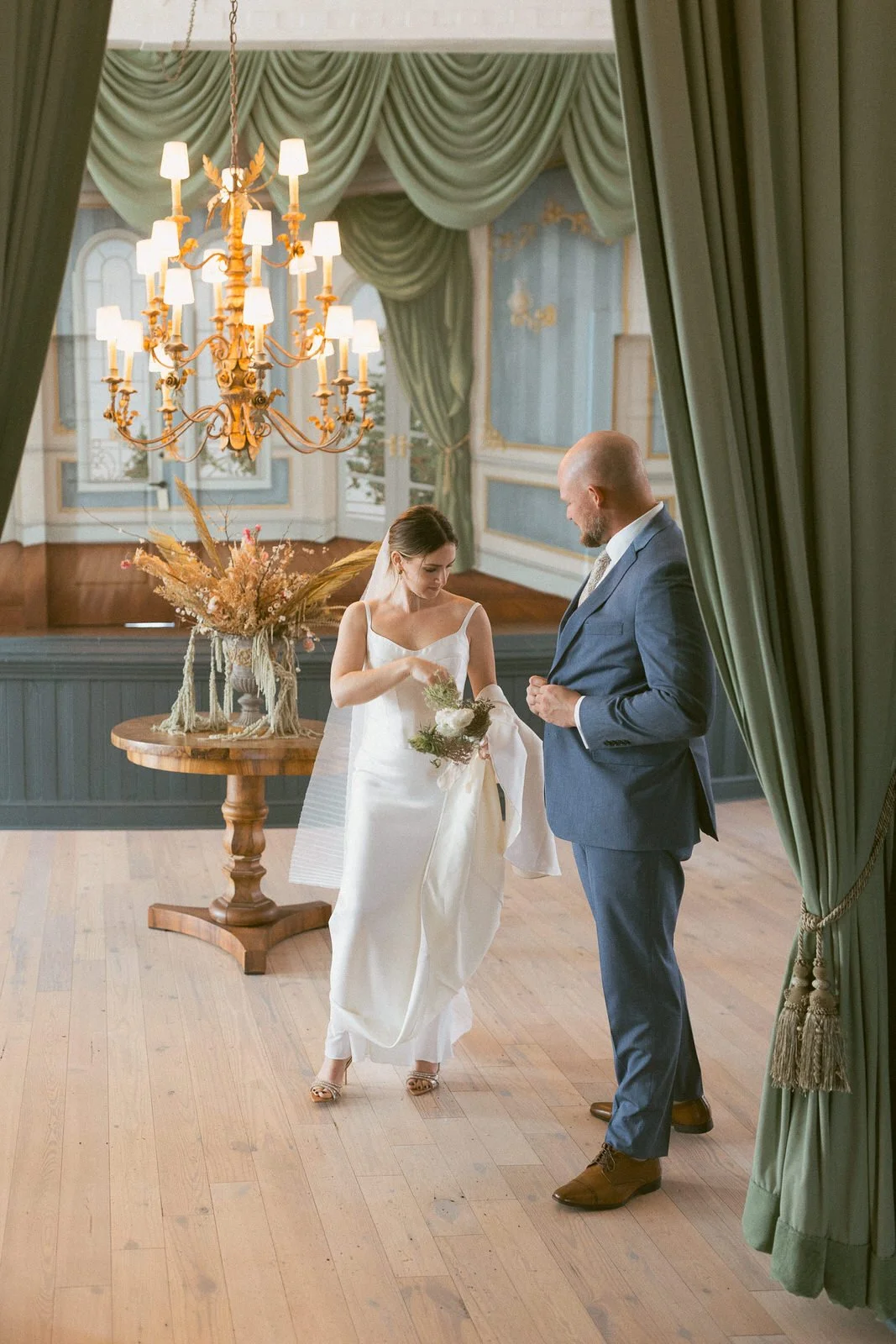 hotelpeterandpaul_neworleans_destination_wedding_valeriethompsonphotography_0043.jpg