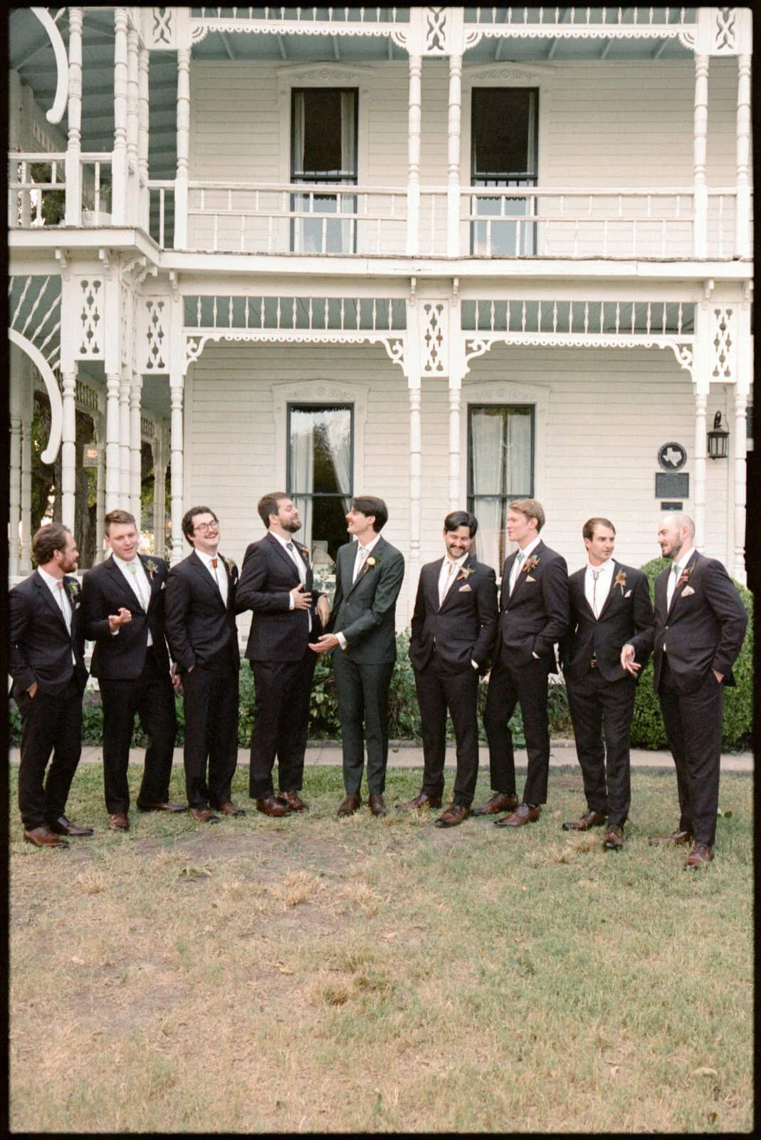 barrmansion_austin_weddingphotographer_valeriethompsonphotography_0089.jpg