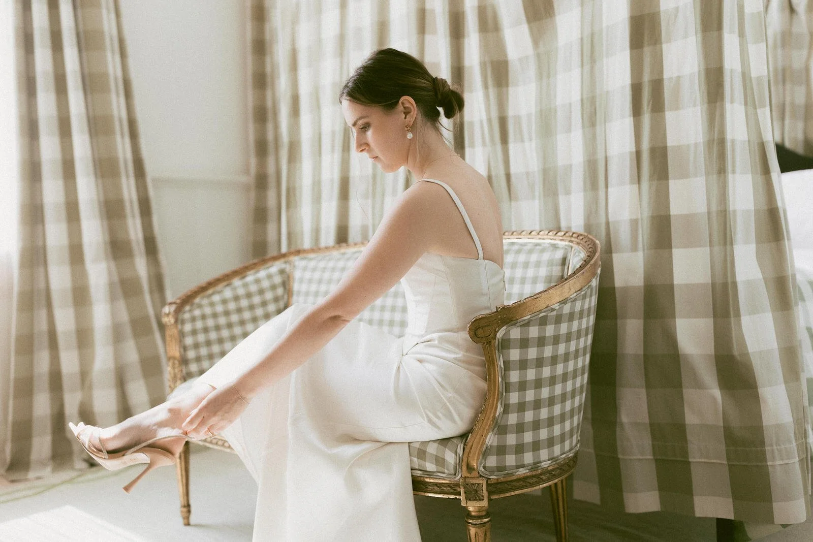 hotelpeterandpaul_neworleans_destination_wedding_valeriethompsonphotography_0022.jpg