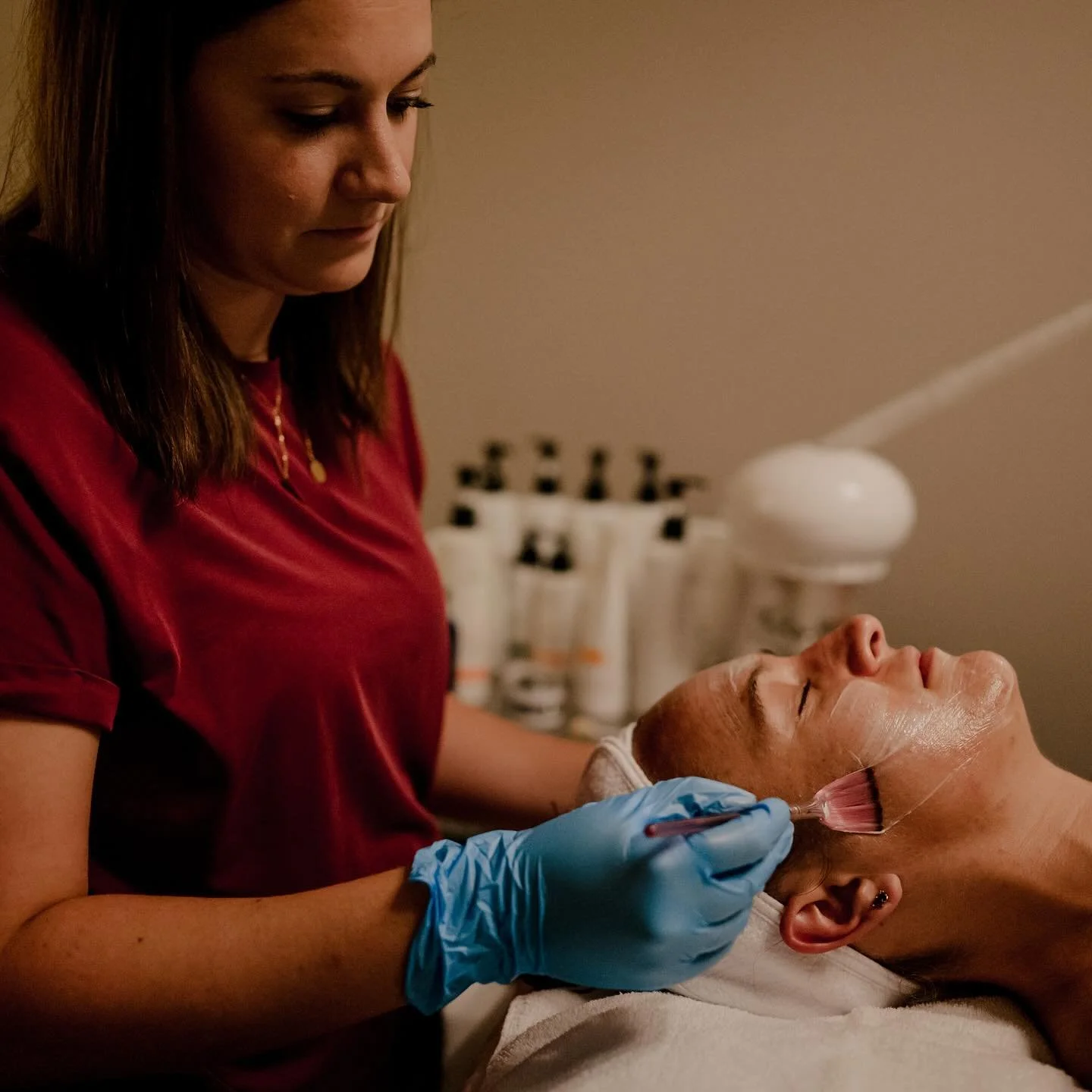 ✨What&rsquo;s my favorite treatment to do? 

All of them &mdash; because of the personalized customization that makes each experience unique! 

Ready to discover your perfect customized skincare treatment AND experience the benefits of healthy skin? 