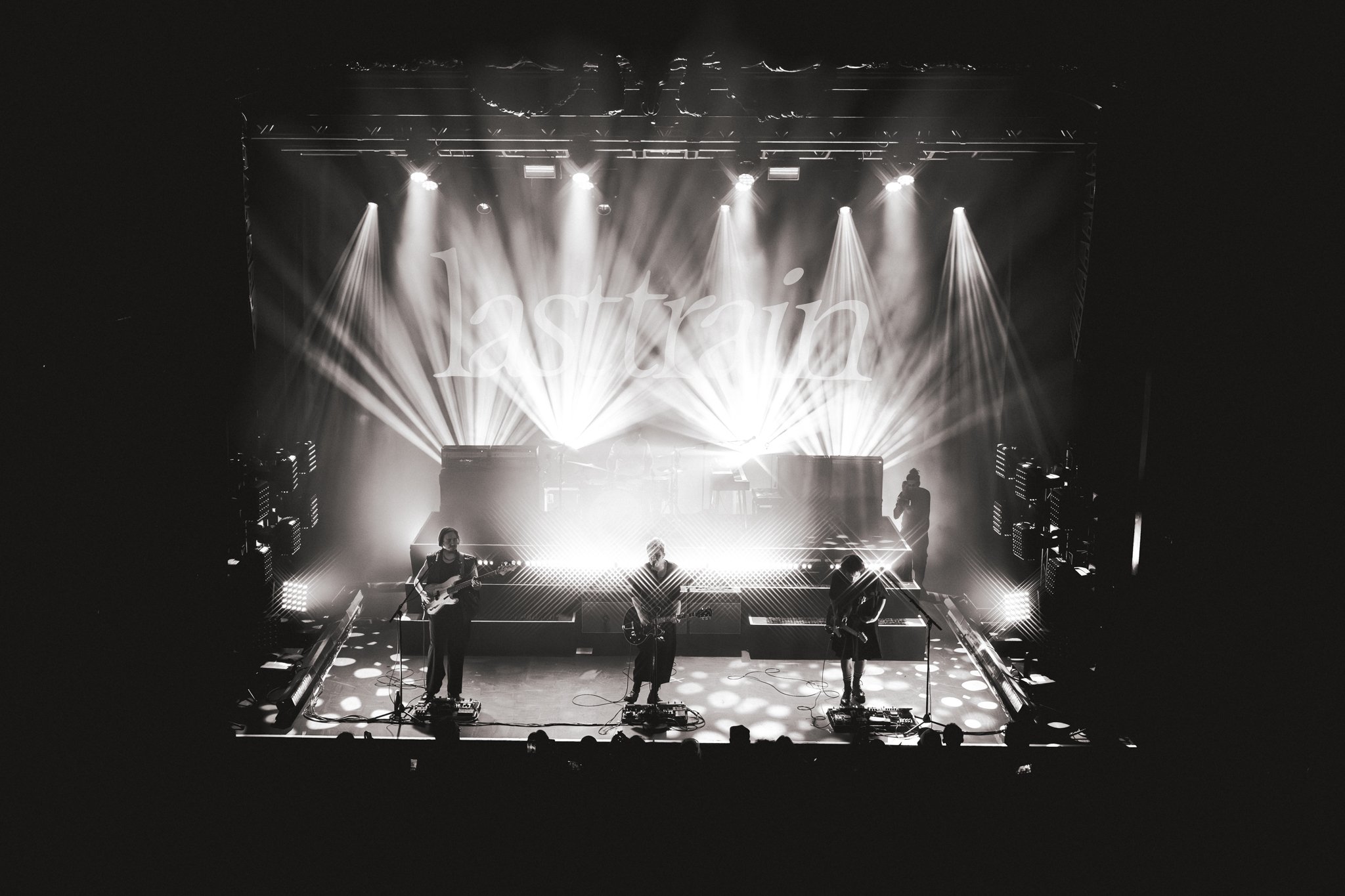Last Train in Paris, France on 04/12/2025