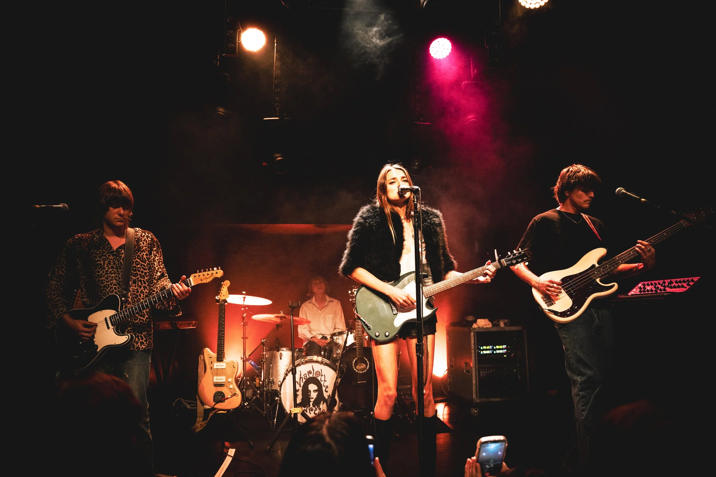Charlotte Lawrence       in Paris, France on 28/02/2026