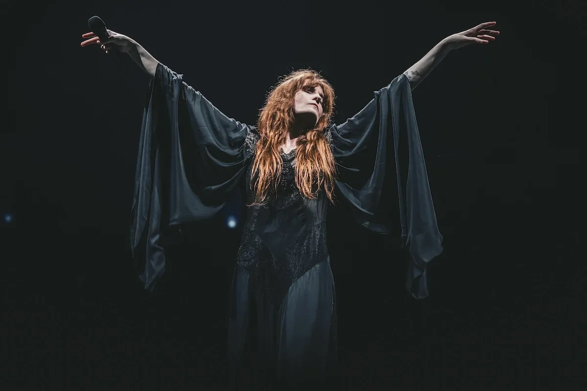 5 rock ‘n’ roll covers by pop divas we love