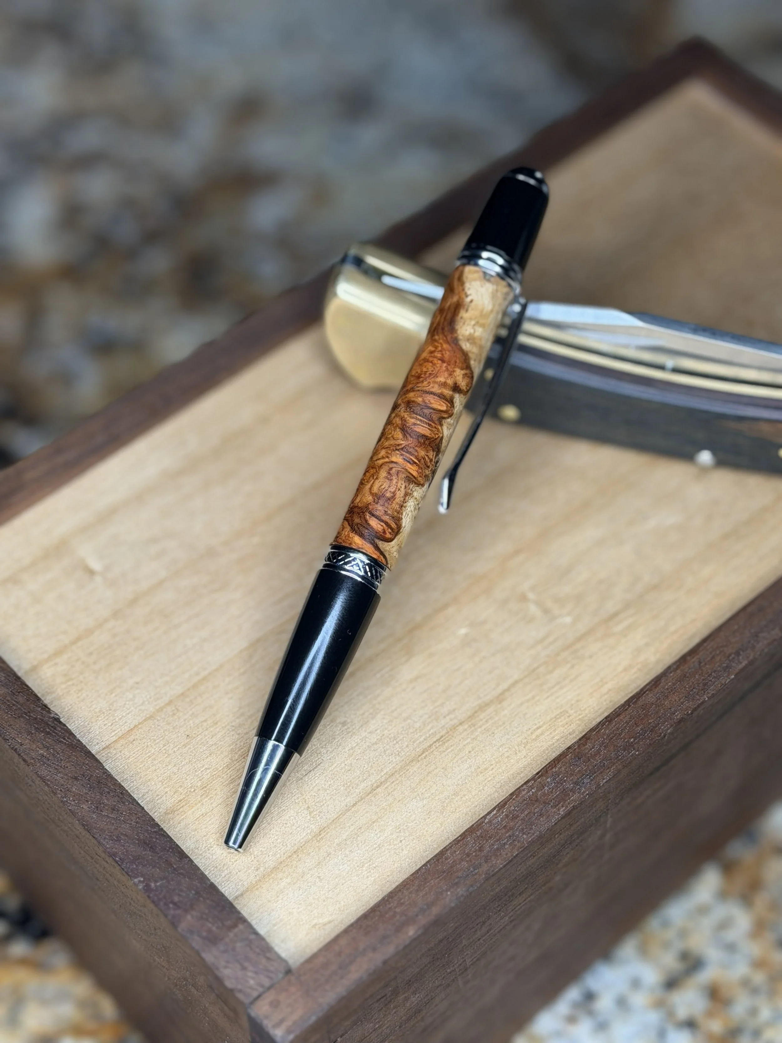 Abonya burl manhattan pen.jpg