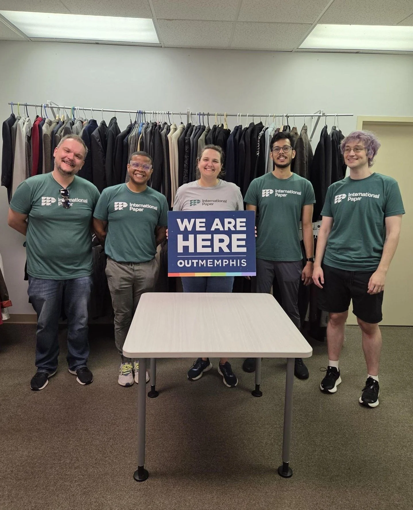 💛 Huge thanks to the amazing team from International Paper for lending their hands (and hearts) to help us organize our donation center! We&rsquo;re so grateful for the continued support of community-minded corporations like yours.0⁠
⁠
 🛍️ Want to 