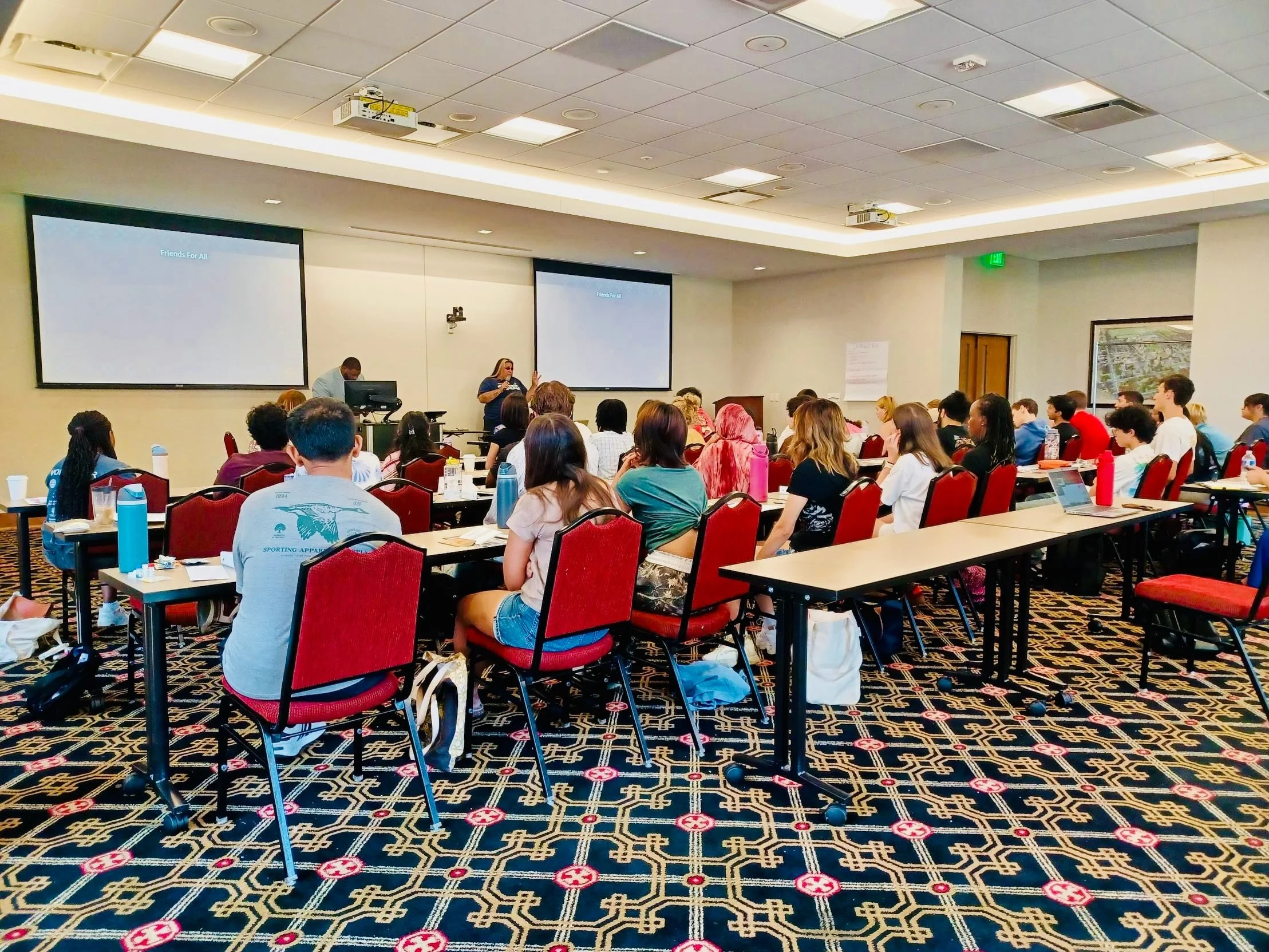 We had a great lecture with RhodesCollege resident advisors earlier this month going over the health landscape of the Mid-South.

We focused health areas like STI/HIV infections transmission. They learned about the history of HIV, the advances, preve