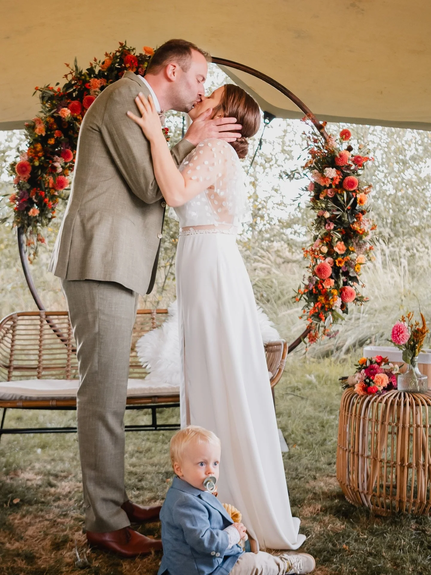 Als je &eacute;&eacute;n moment mocht herbeleven van jullie trouwdag, welk zou dat zijn?