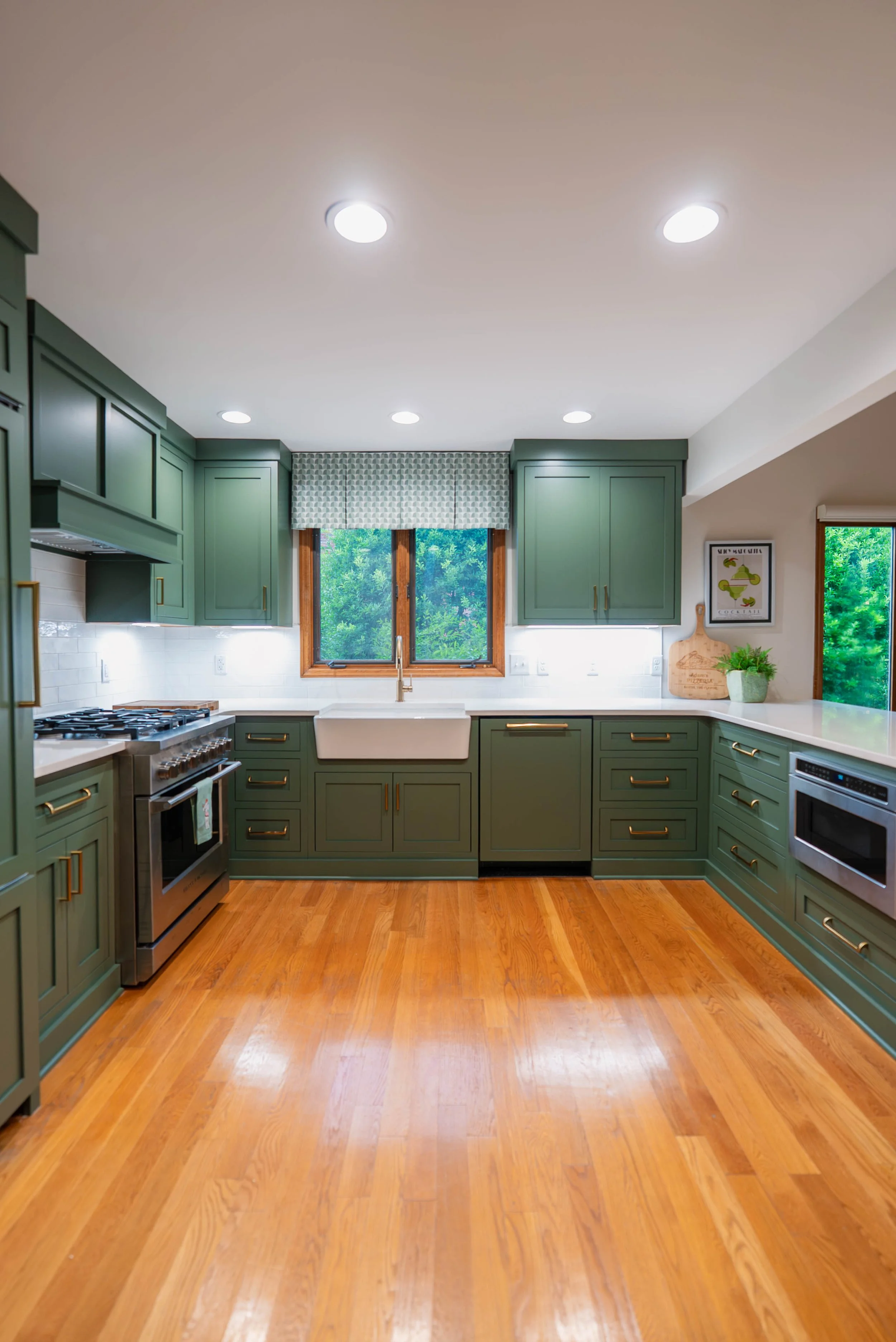 Traditional Farmhouse Kitchen Remodel by Cookeville Kitchen Sales project photo 2