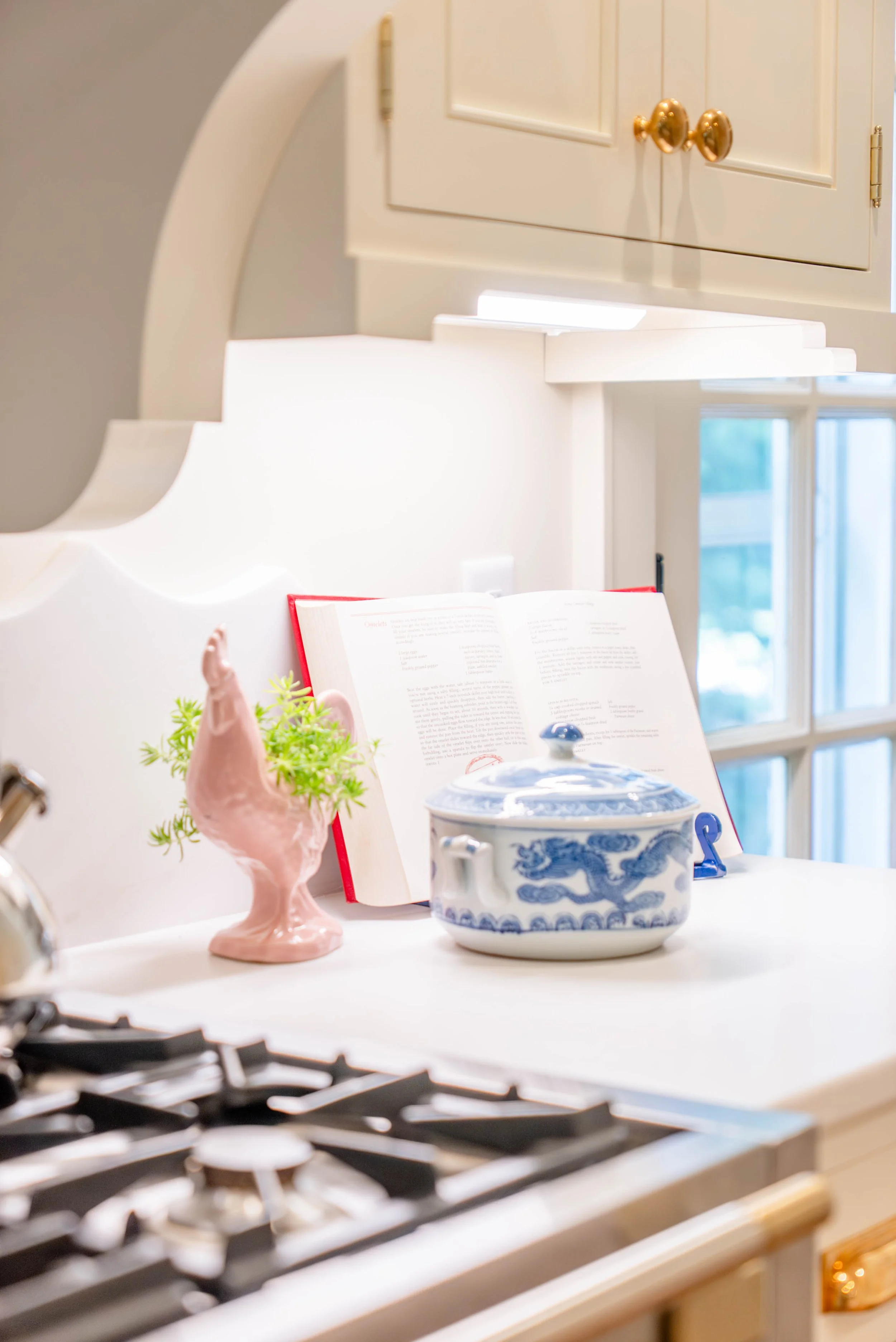 Colorful Traditional Farmhouse Kitchen Remodel by Cookeville Kitchen Sales project photo 8