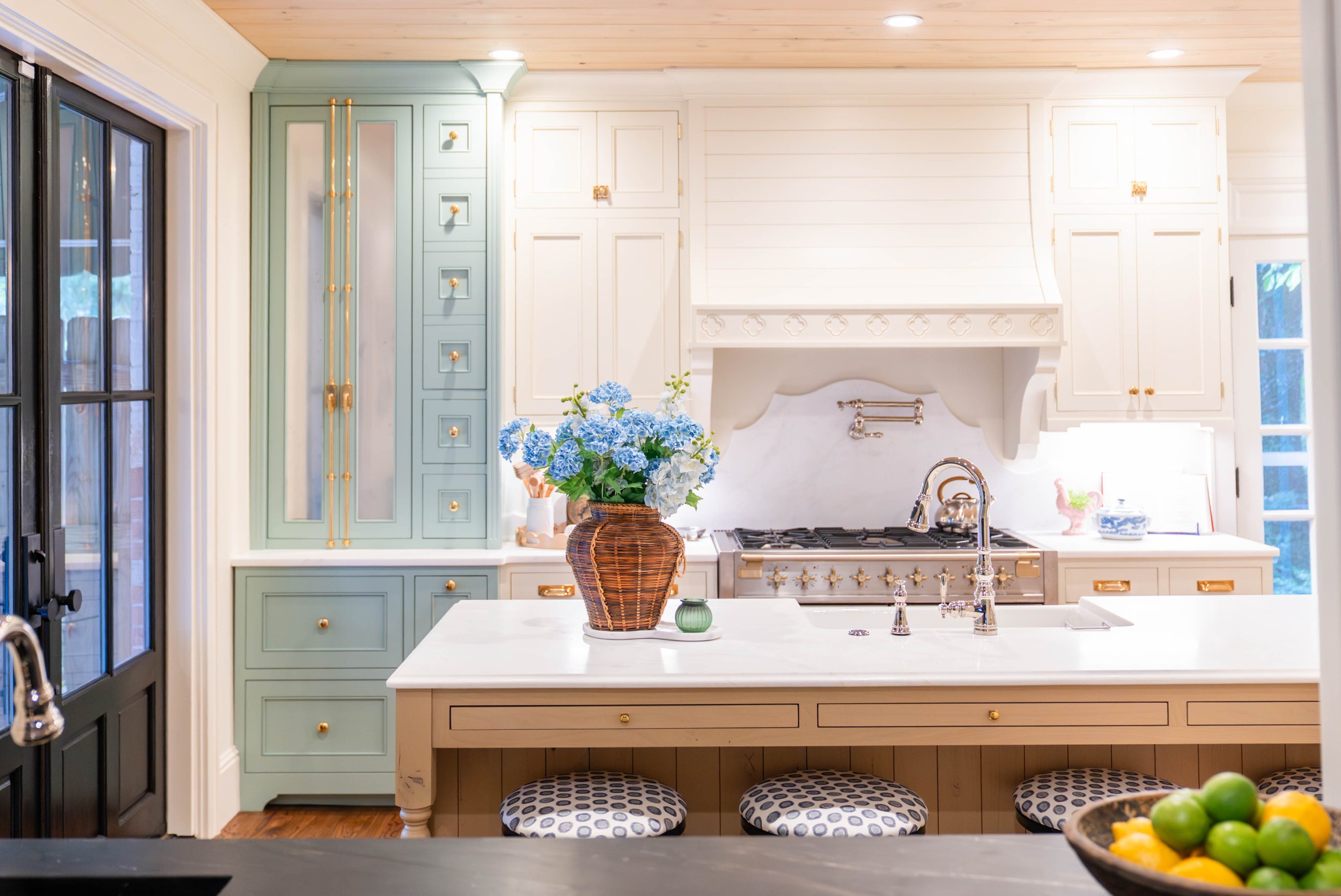 Colorful Traditional Farmhouse Kitchen Remodel by Cookeville Kitchen Sales project photo 12