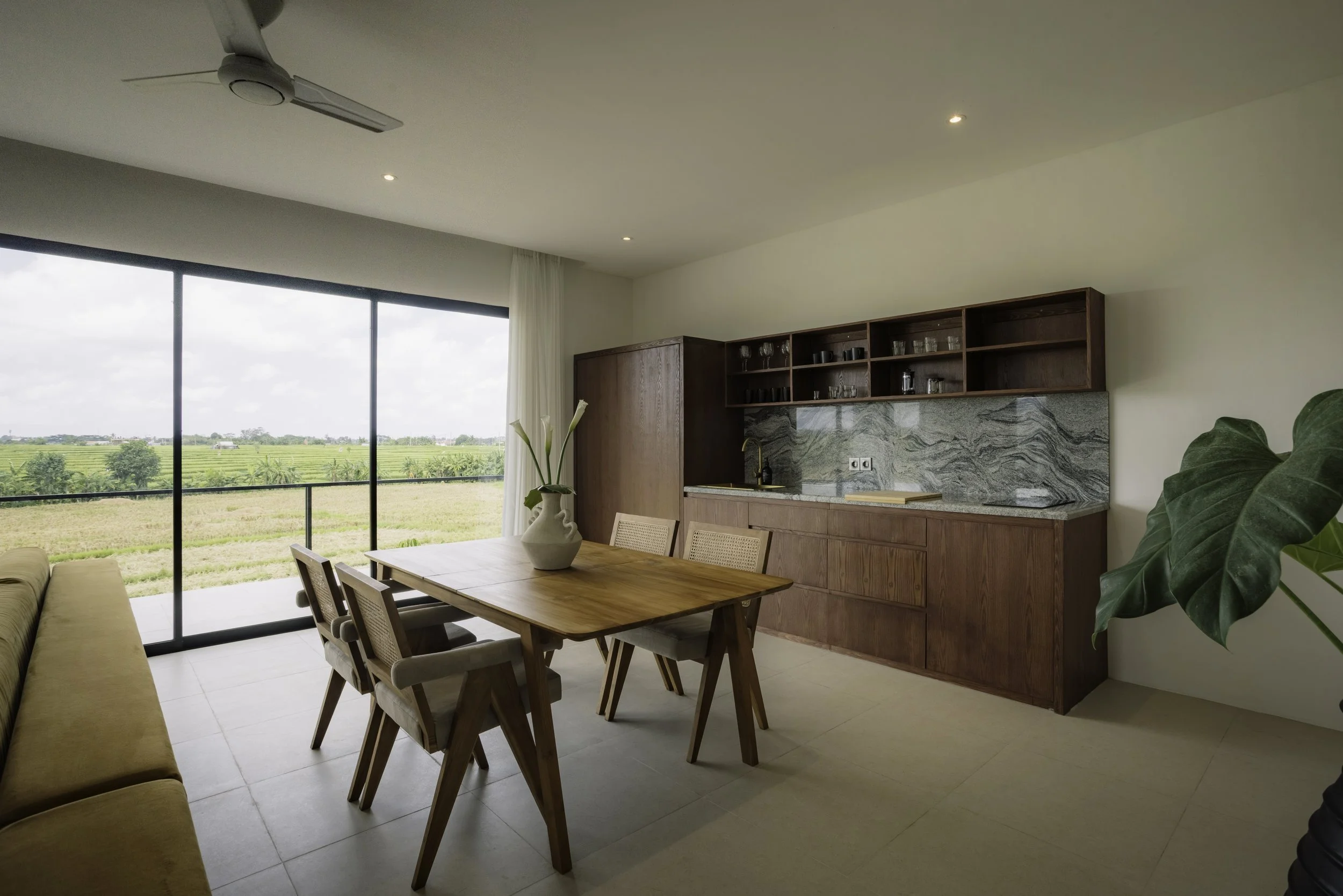 EOSR1088-HDR.jpg