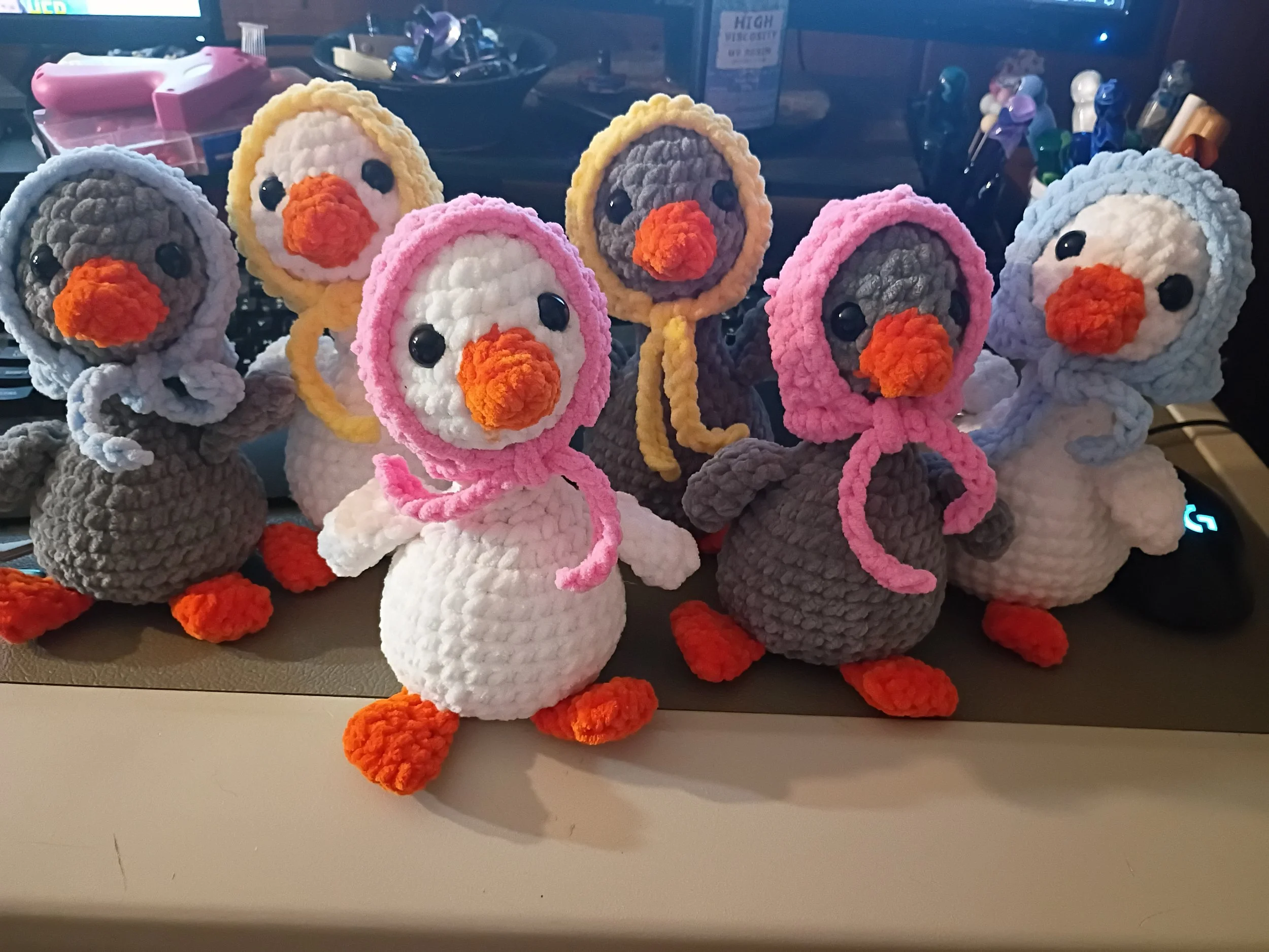 Bonnet Goose Handmade Crochet Plushie