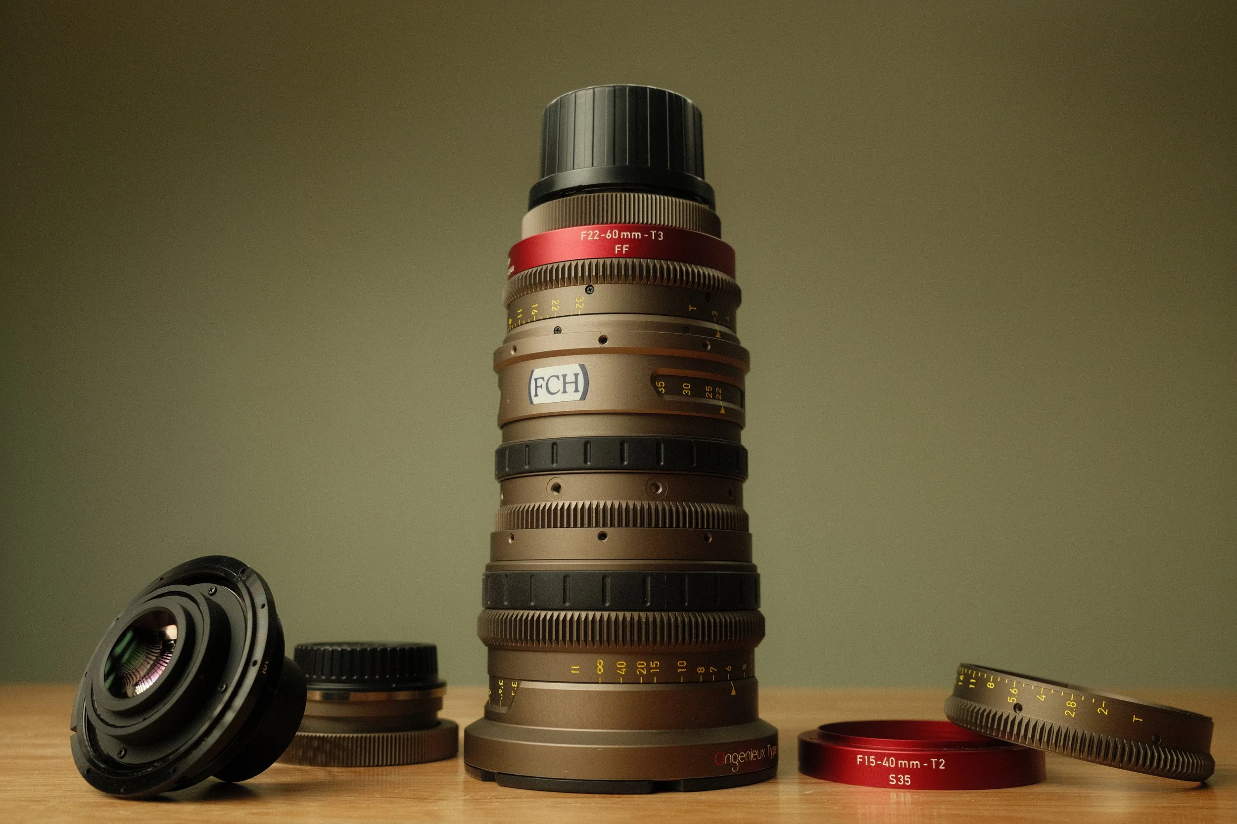 Angenieux EZ-2 s35 15-40mm or FF 22-60mm (PL or EF) $275/day