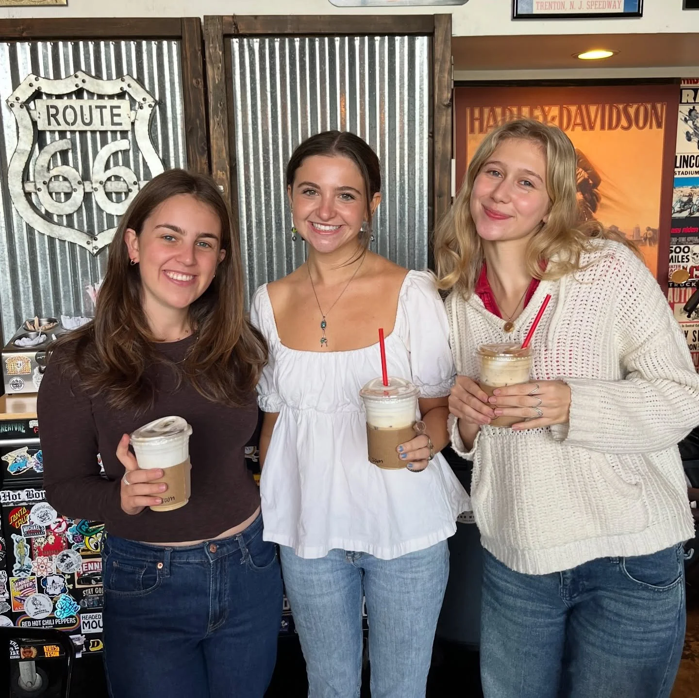 Wake Up With Hillel is the perfect way to start the day ☀️ join us Mondays at Rev&rsquo;d up! ☕️ #ClaremontHillel #ClaremontColleges