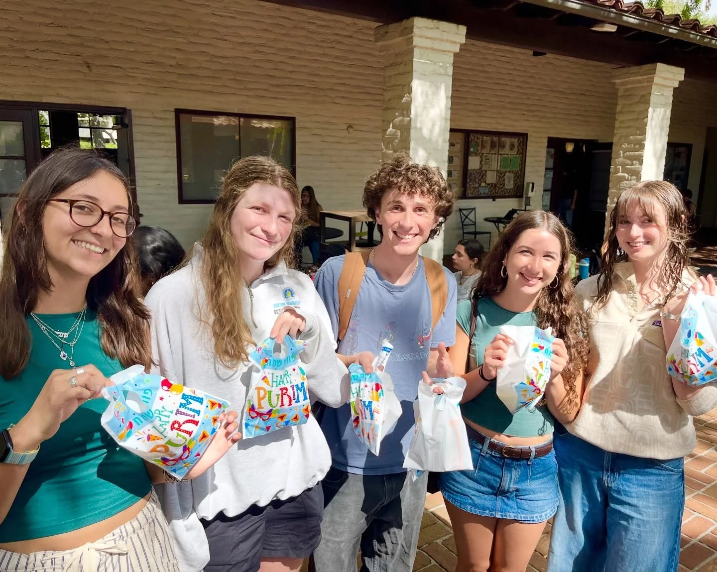 Mishloach Manot magic on campus 🎁 (Purim baskets) ✨ Thanks to everyone who stopped by our tabling and completed a Purim mitzvah with us! 🥳🍪 Spreading sweetness, friendship, and simcha all around 💜🎭

#Purim #MishloachManot #ClaremontHillel #Jewis