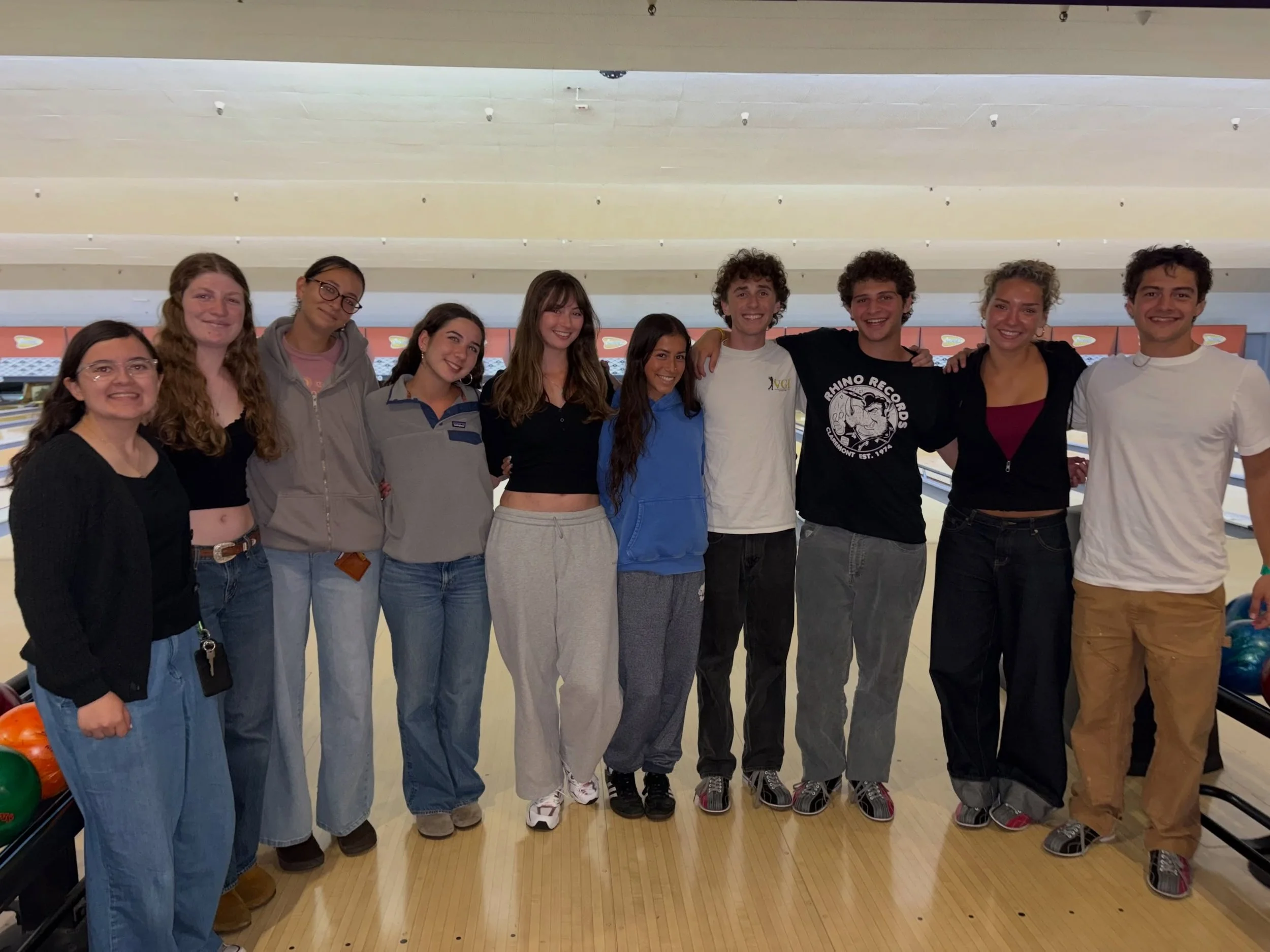 Old interns 🤝 new interns 🎳💙

We wrapped up the school year with an intern bowling bonding night, celebrating this year&rsquo;s incredible team while welcoming in the next round of Claremont Hillel interns!

So much fun bowling, laughing, and gett