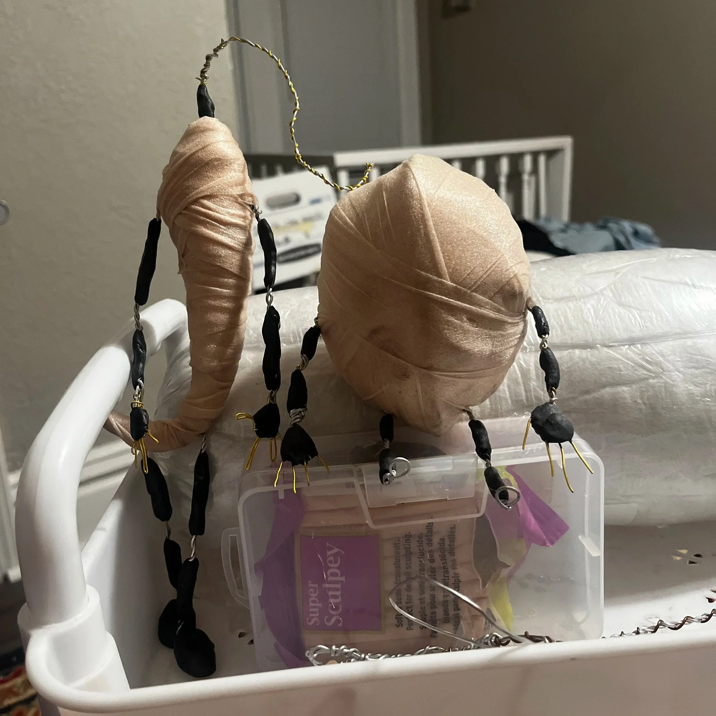 Steps to make these puppets: Make the wire base skeleton, ass aluminum foil to give it body, wrap it in foam athletic wrap and finalize it with liquid latex. 