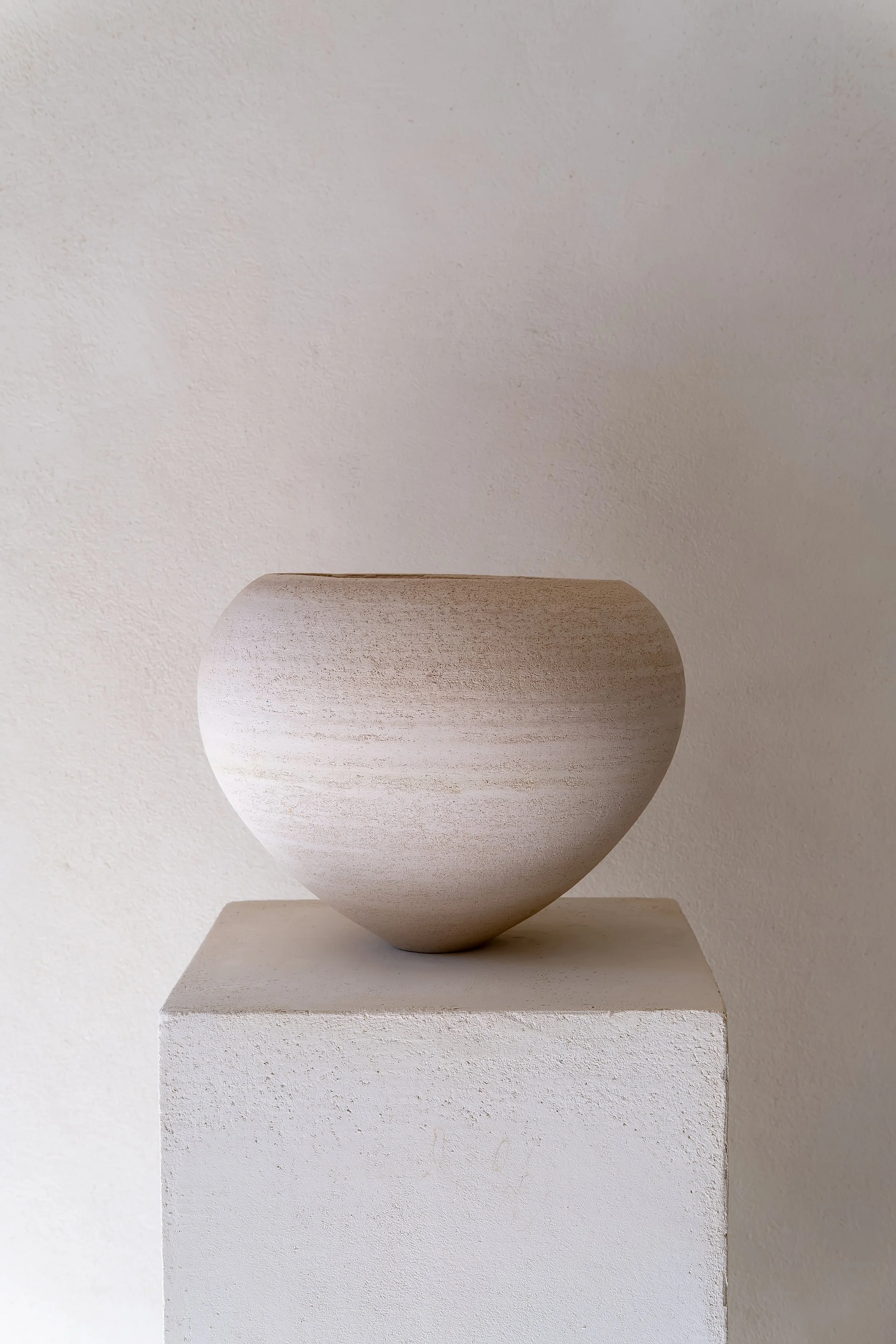 Cocoon Moon Vase