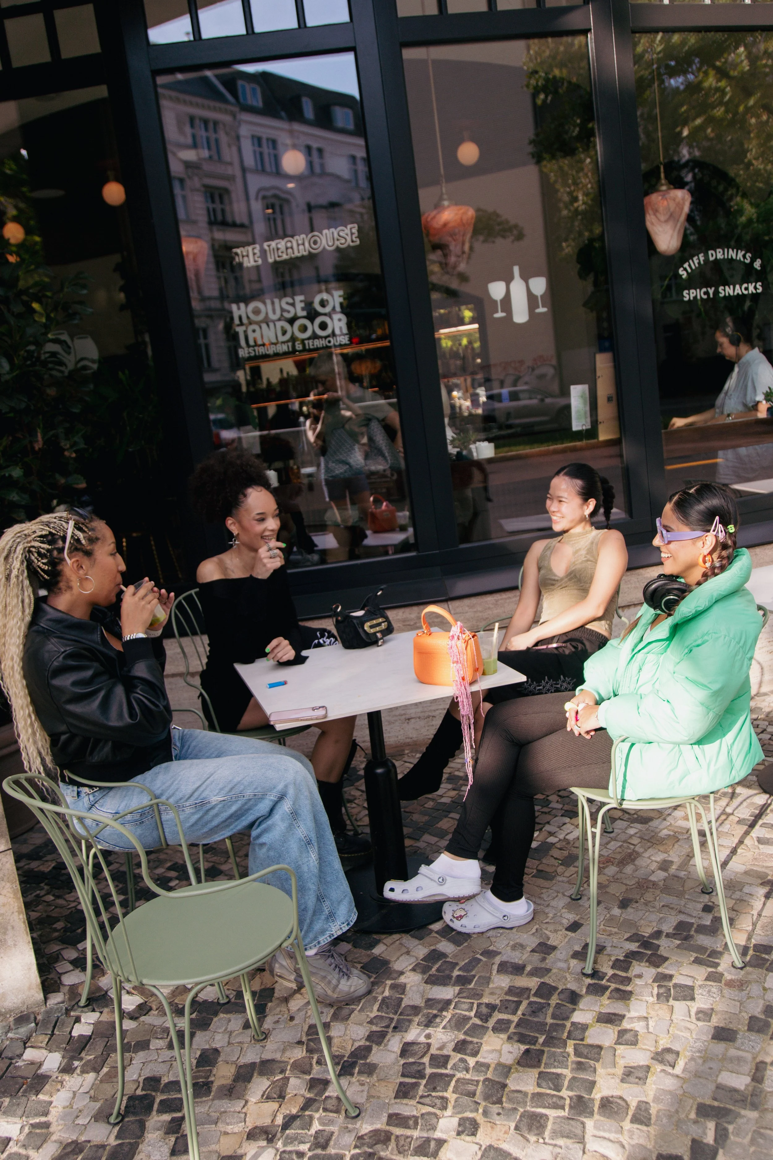 IslaRadio_Hoxton-11.jpg