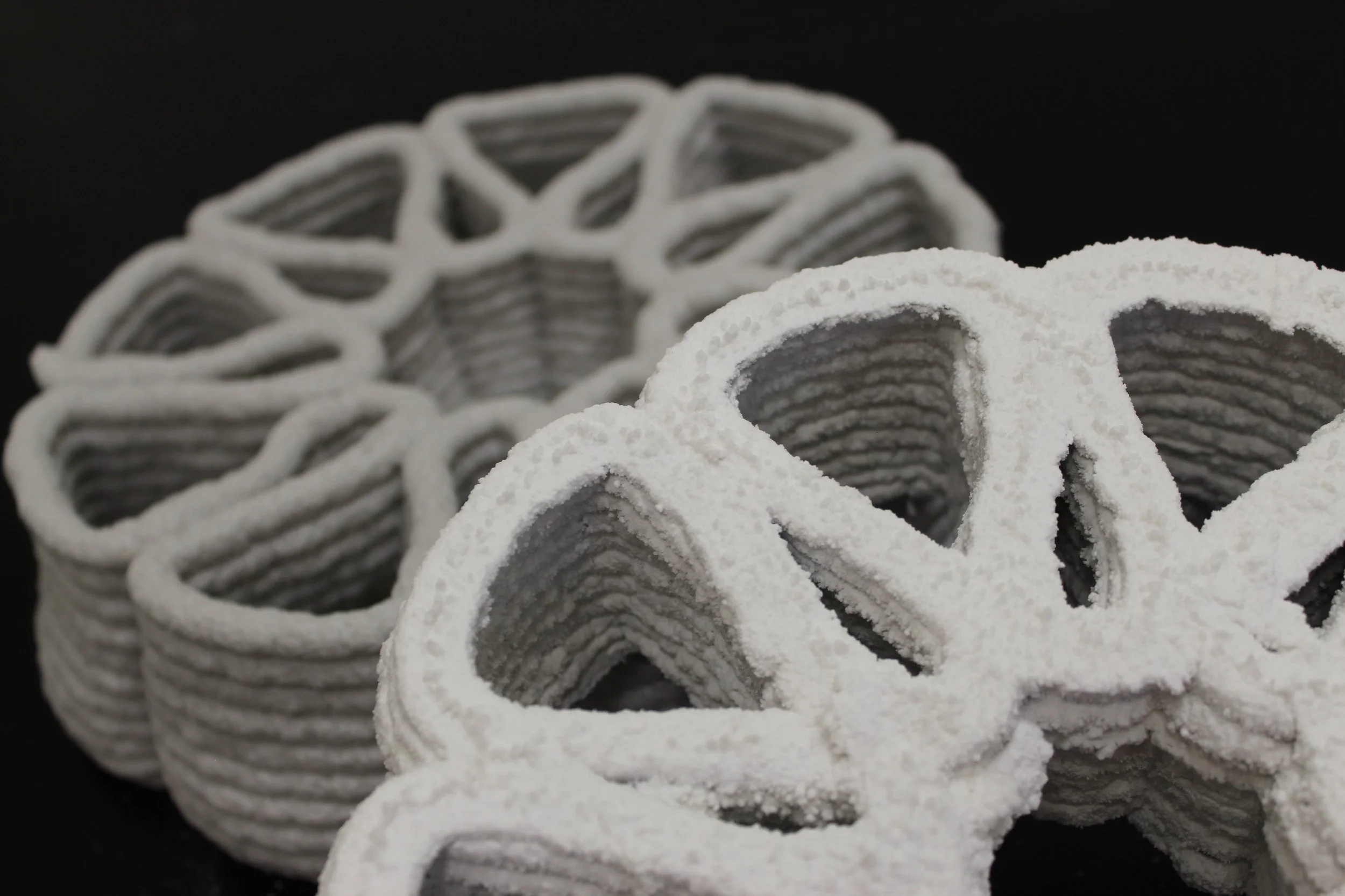 Aurélie Mosse expose All flowers are of paper au London Design Festival