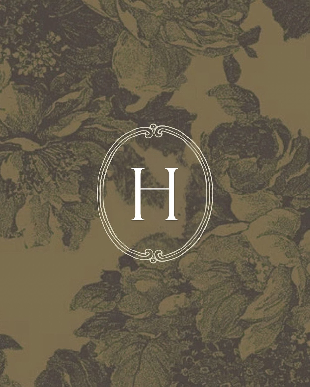 New year who dis? Getting ready for 2025 at @heirloombeautywellness 

Wishing you all a happy, healthy, and fulfilling year ahead ✨

Keep an eye out for the wellness portion of Heirloom to launch later this winter 🤍🥂