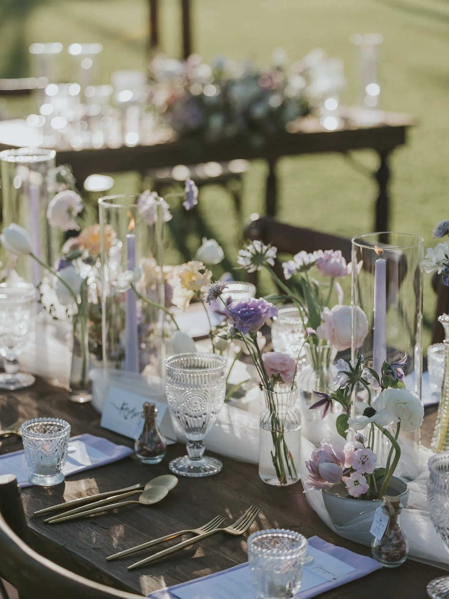 Soft lilac tones,
whispers of violet,
a table set to hold the day gently

From her favorite shade of purple,
to a table that felt like her &mdash;
let the moment unfold naturally