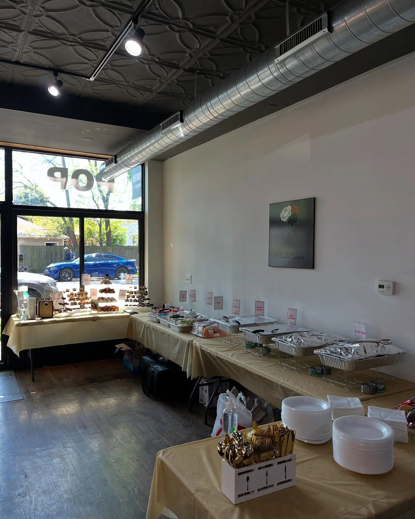 Graduated with my masters this month and threw my own graduation party. I love planning parties for others and forget I can do the same for myself. I had a full buffet of food, desserts by the one and only @thepcmexperiencellc, a mimosa bar, and a ph