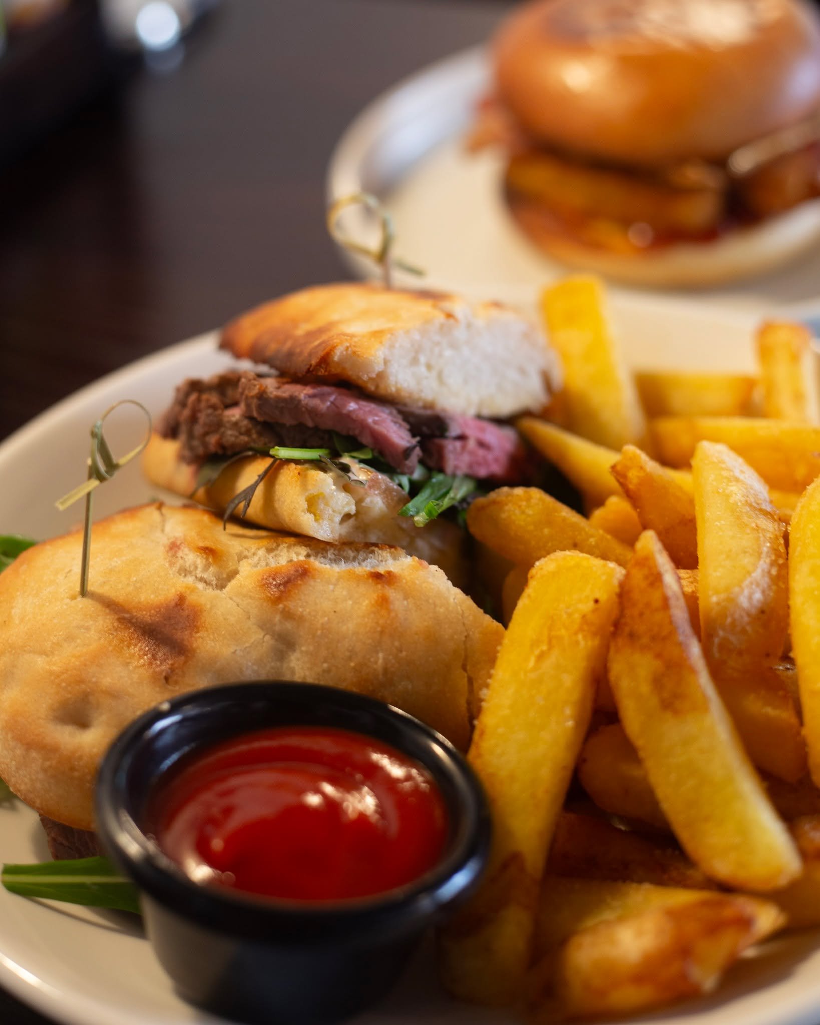 Our lunch menu hits every time.

Available until 3pm, it&rsquo;s stacked with delicious plates for every craving - from a colourful fried chicken salad to a perfectly cooked steak sandwich.

Grab a seat and make lunchtime the best part of your day.

