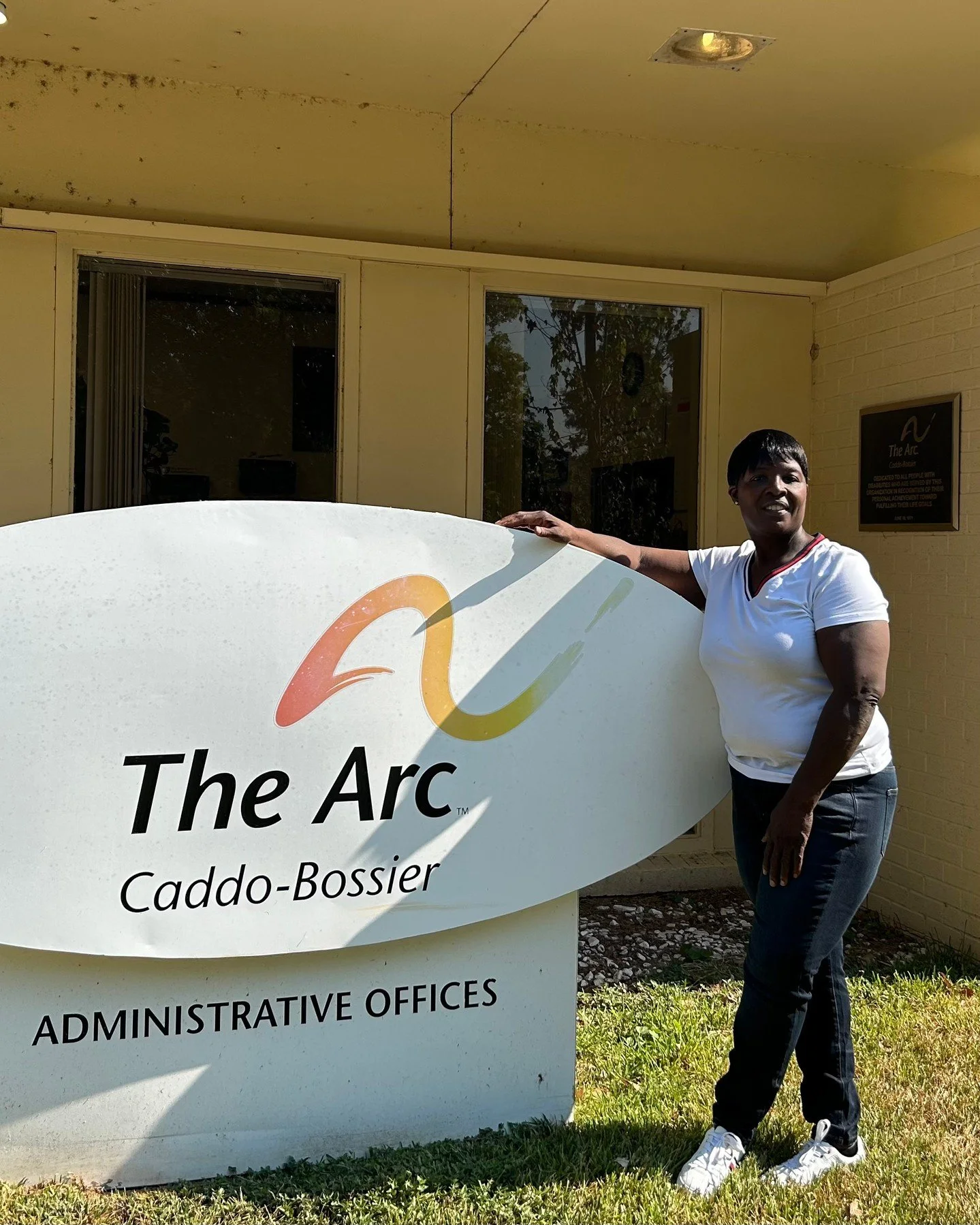 Join us in welcoming a new team member to The Arc Caddo-Bossier!🎊🎊

🌟Brenda B. works for our Community Homes, and she is a Saints fan!🏈

We are so excited to see how she advances our mission of building unlimited opportunities for people with dis