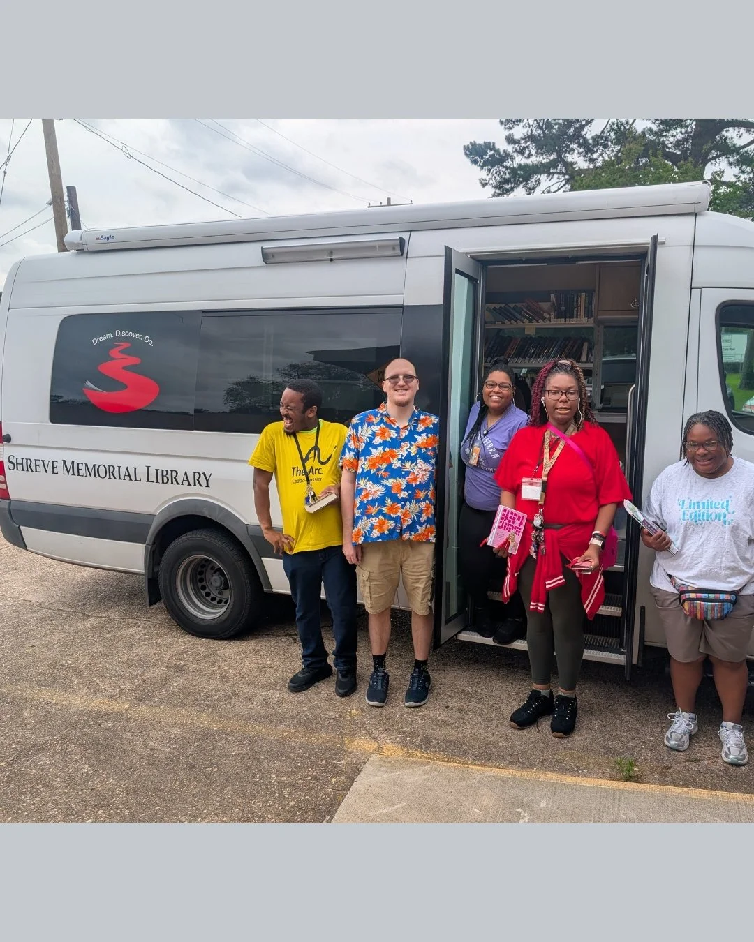 Thank you to Shreve Memorial Library's Mobile Library for visiting our Conly Day Program this Monday!📚