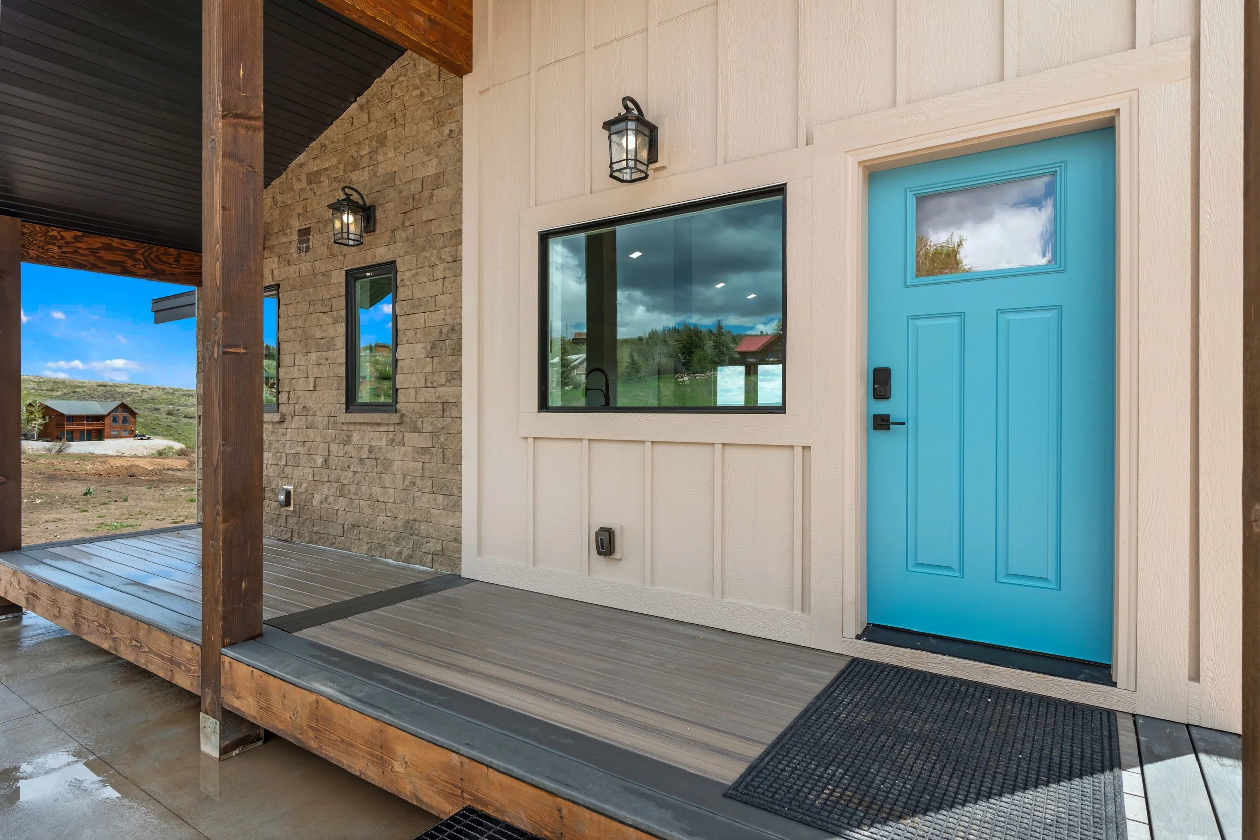 05 12 Country Bear Circle.jpg