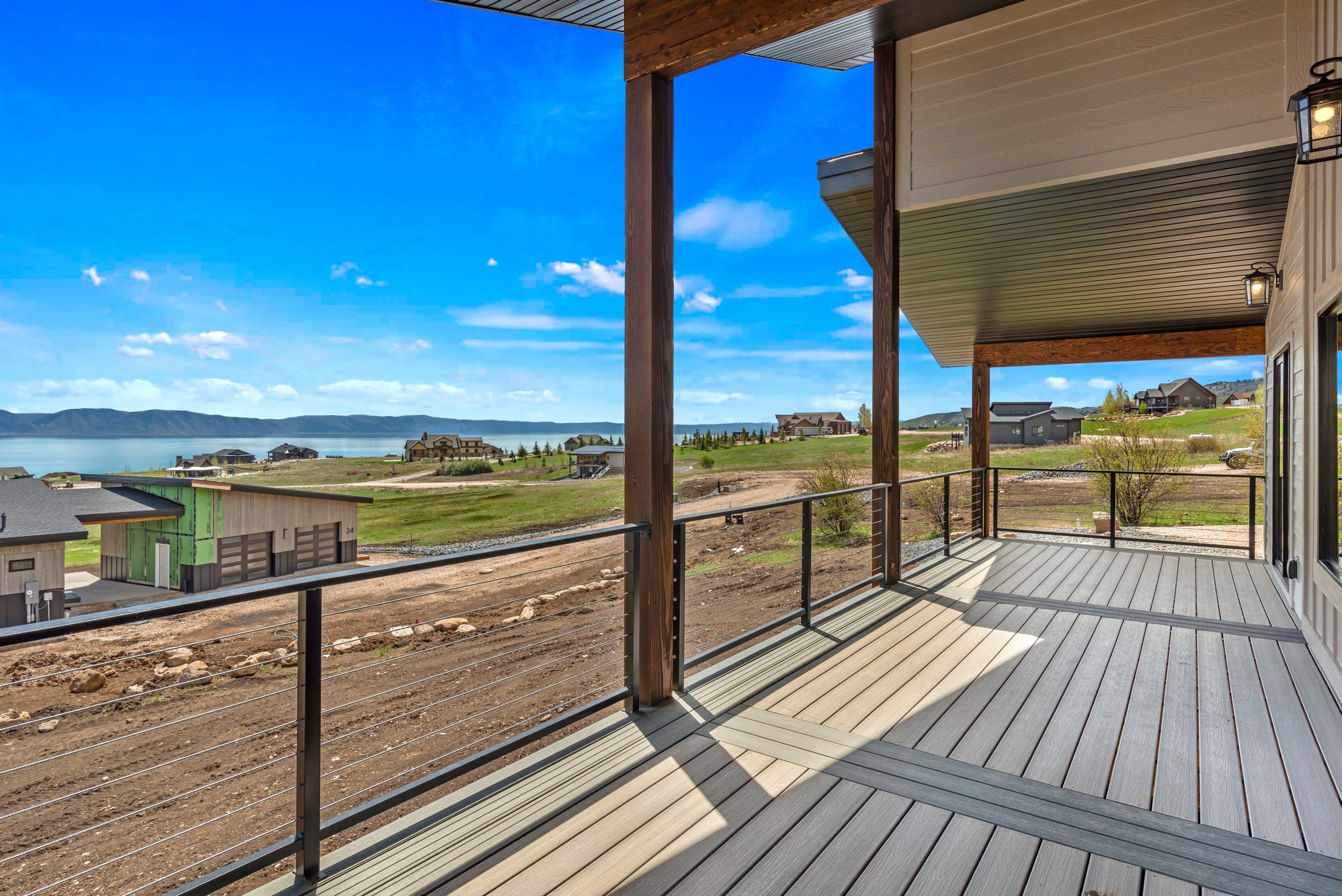 17 12 Country Bear Circle.jpg