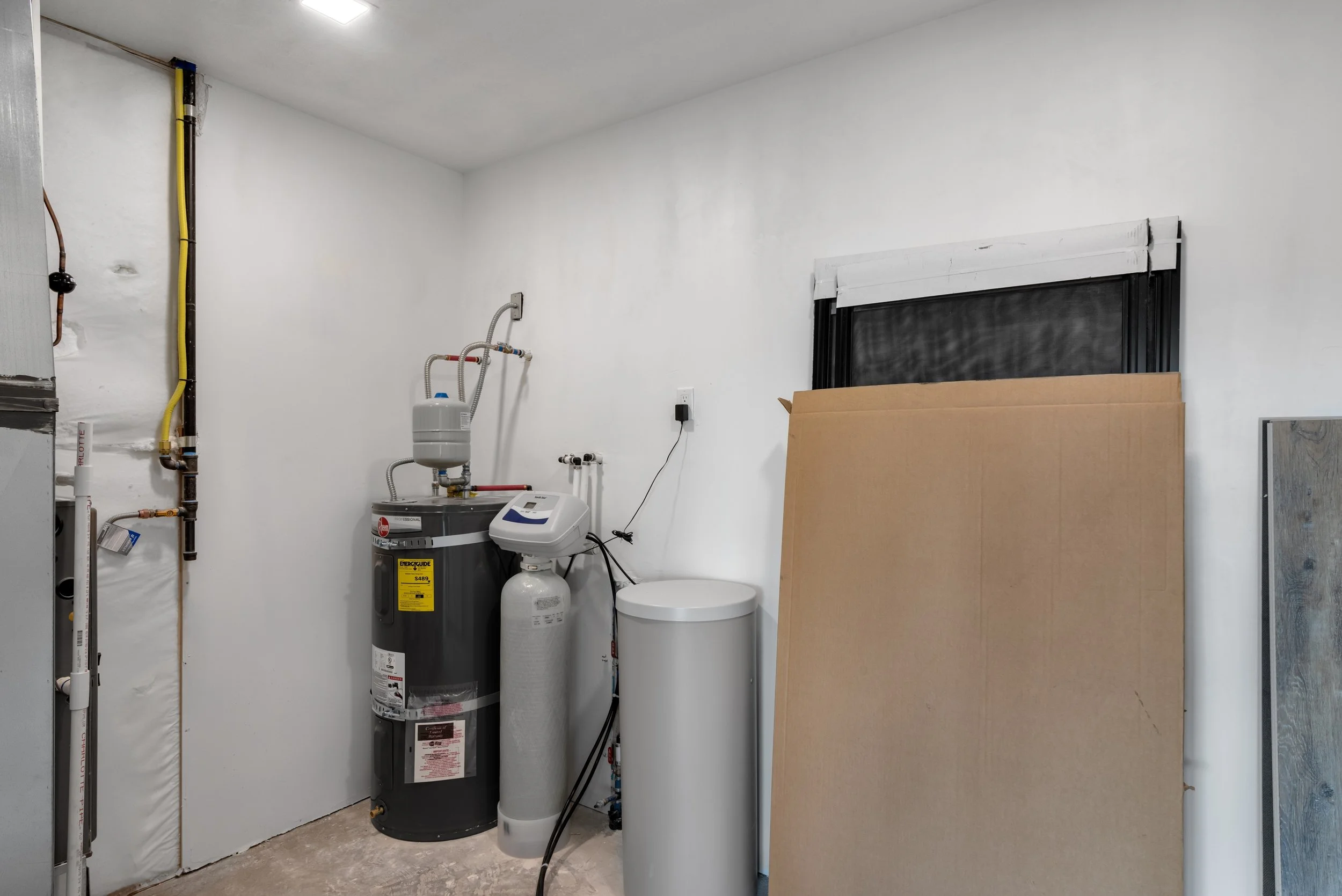 34 12 Country Bear Circle.jpg