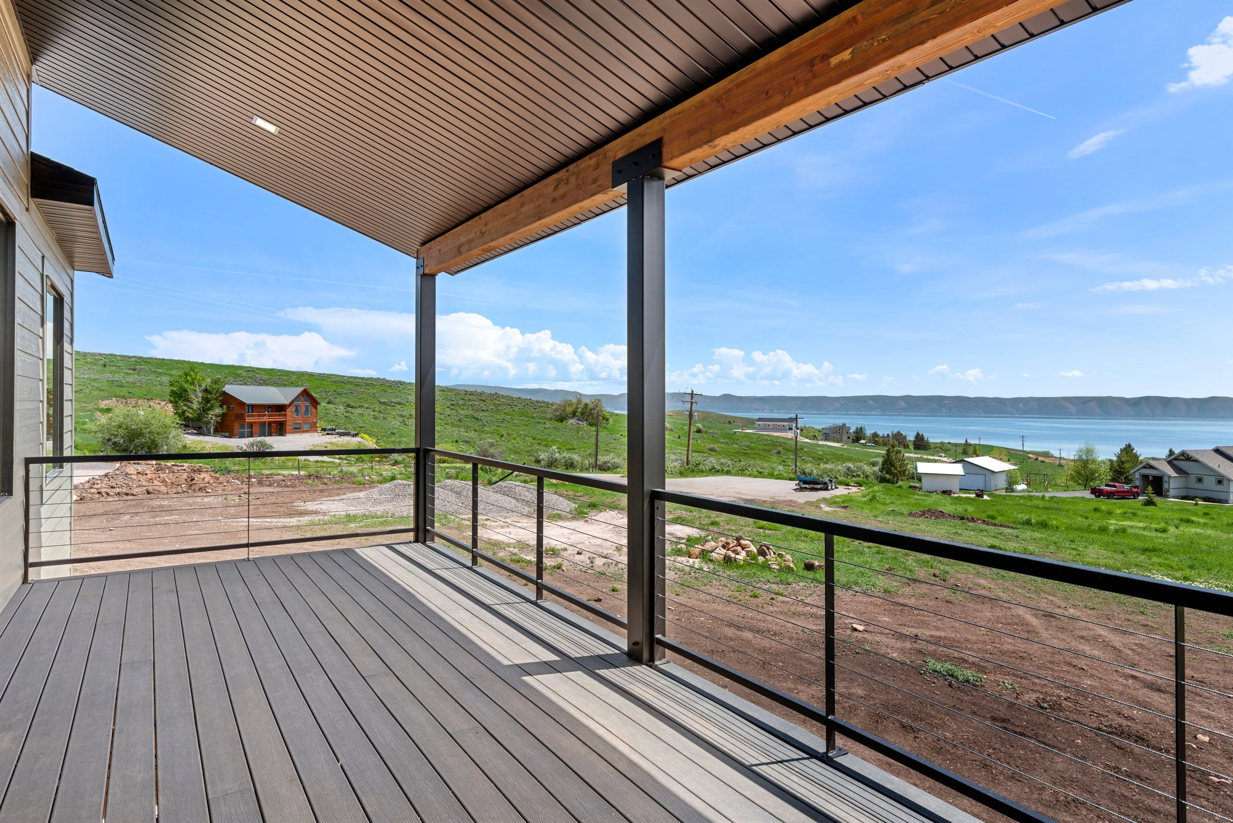 14 717 Loveland Ln.jpg
