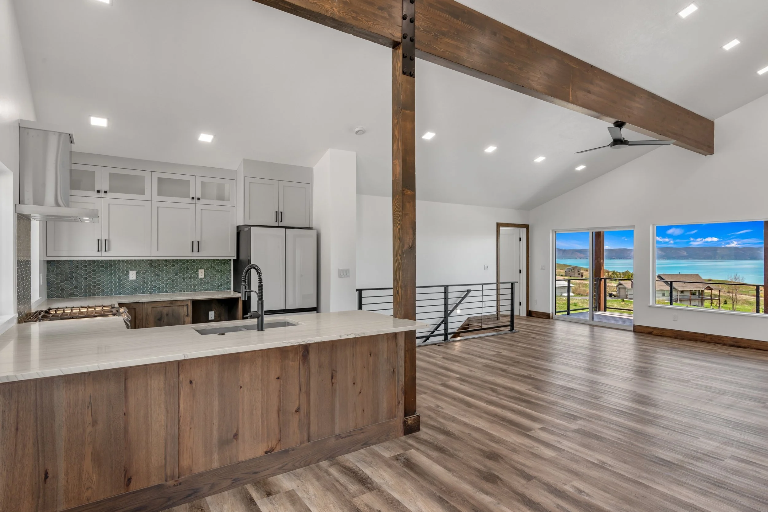 08 12 Country Bear Circle.jpg