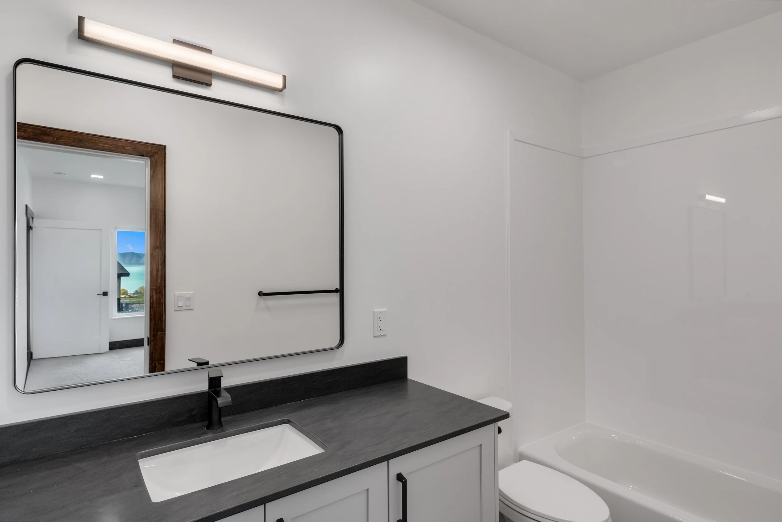 39 12 Country Bear Circle.jpg