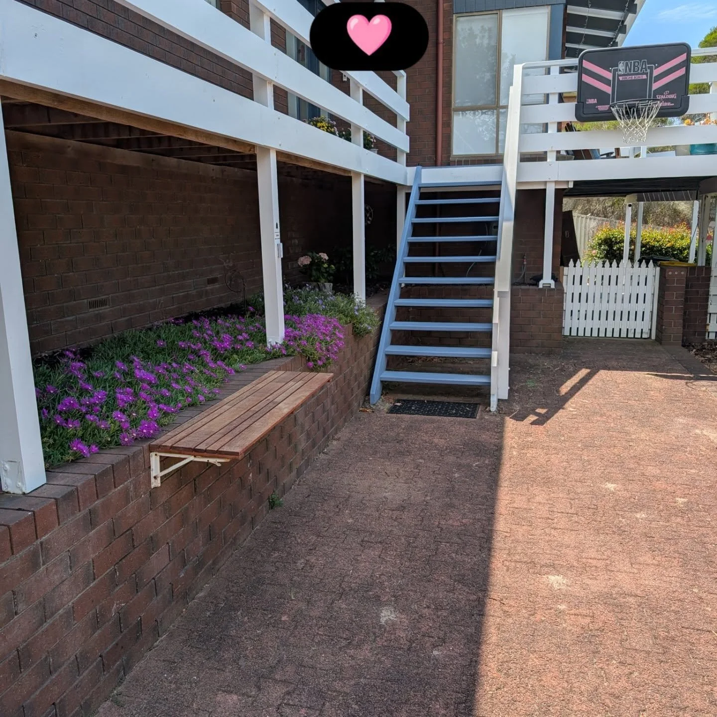 Hi everyone. If you're coming for a cake pickup I have now installed a doorbell at the bottom of my stairs. It will save everyone going up the stairs to my front door 😁