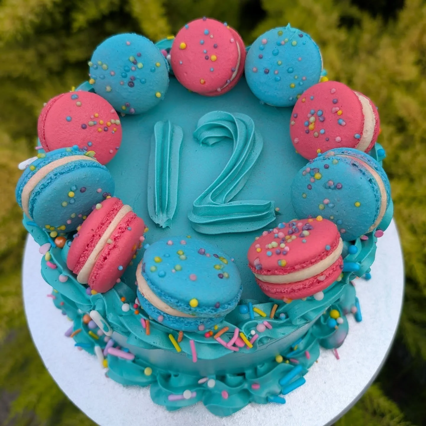 This cake is for my daughter. Happy Birthday Sophie 🎉🎉
